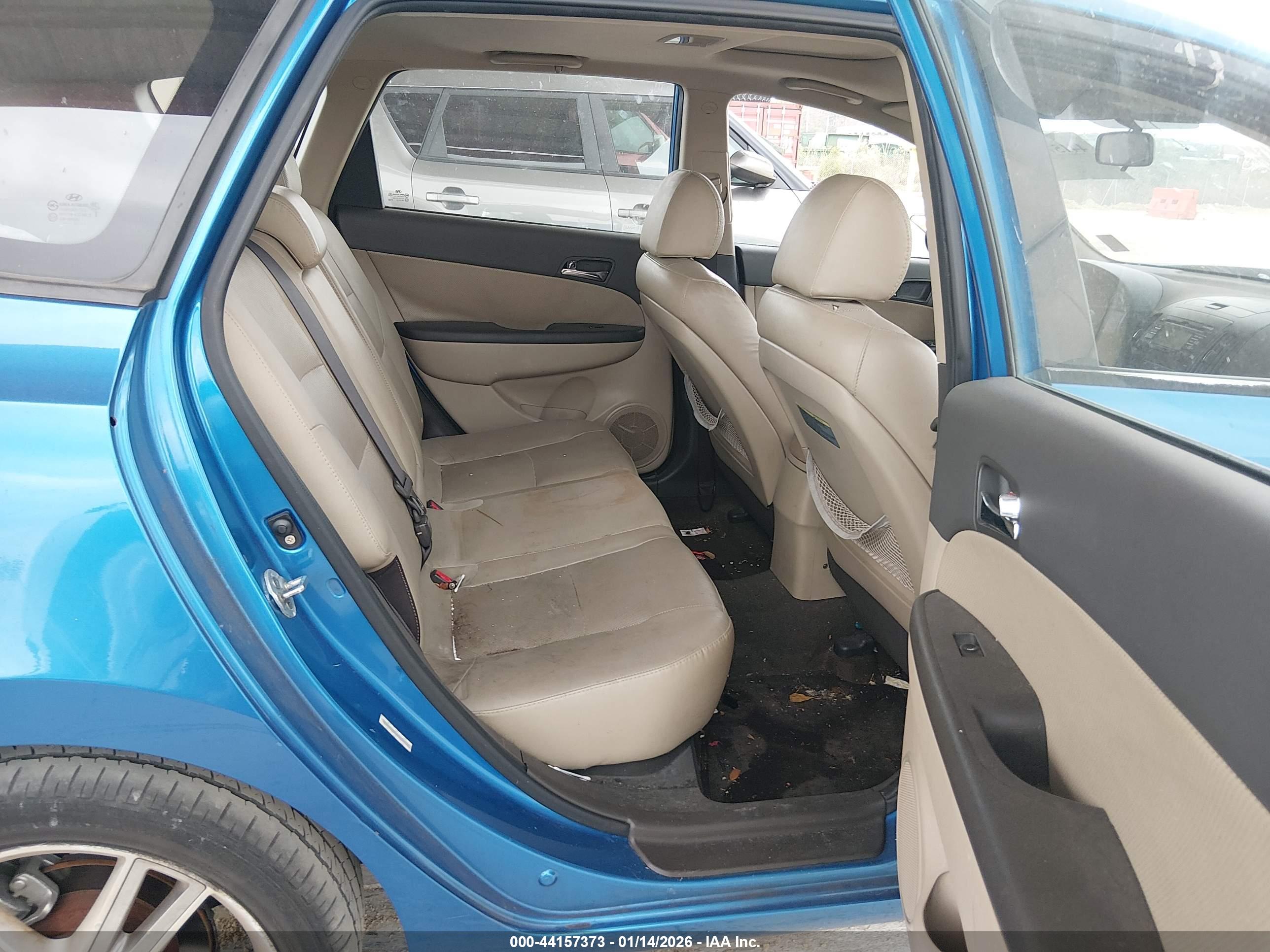 HYUNDAI ELANTRA image 8