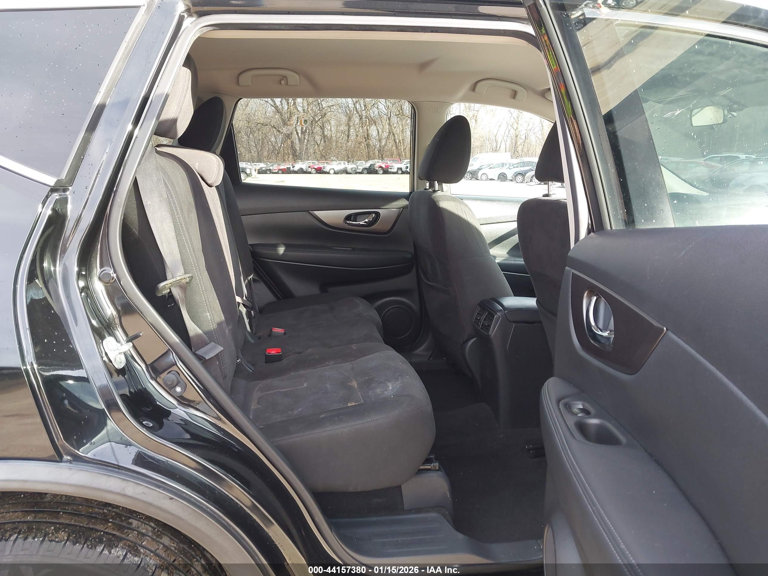 NISSAN ROGUE image 8