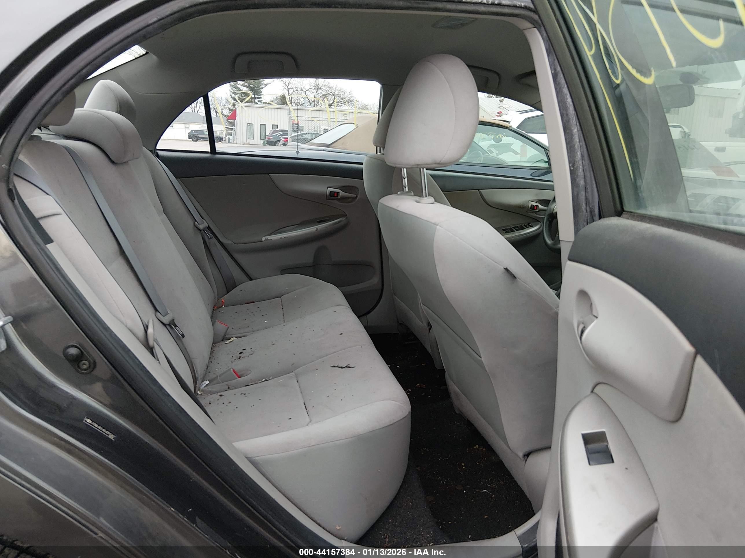 TOYOTA COROLLA image 8