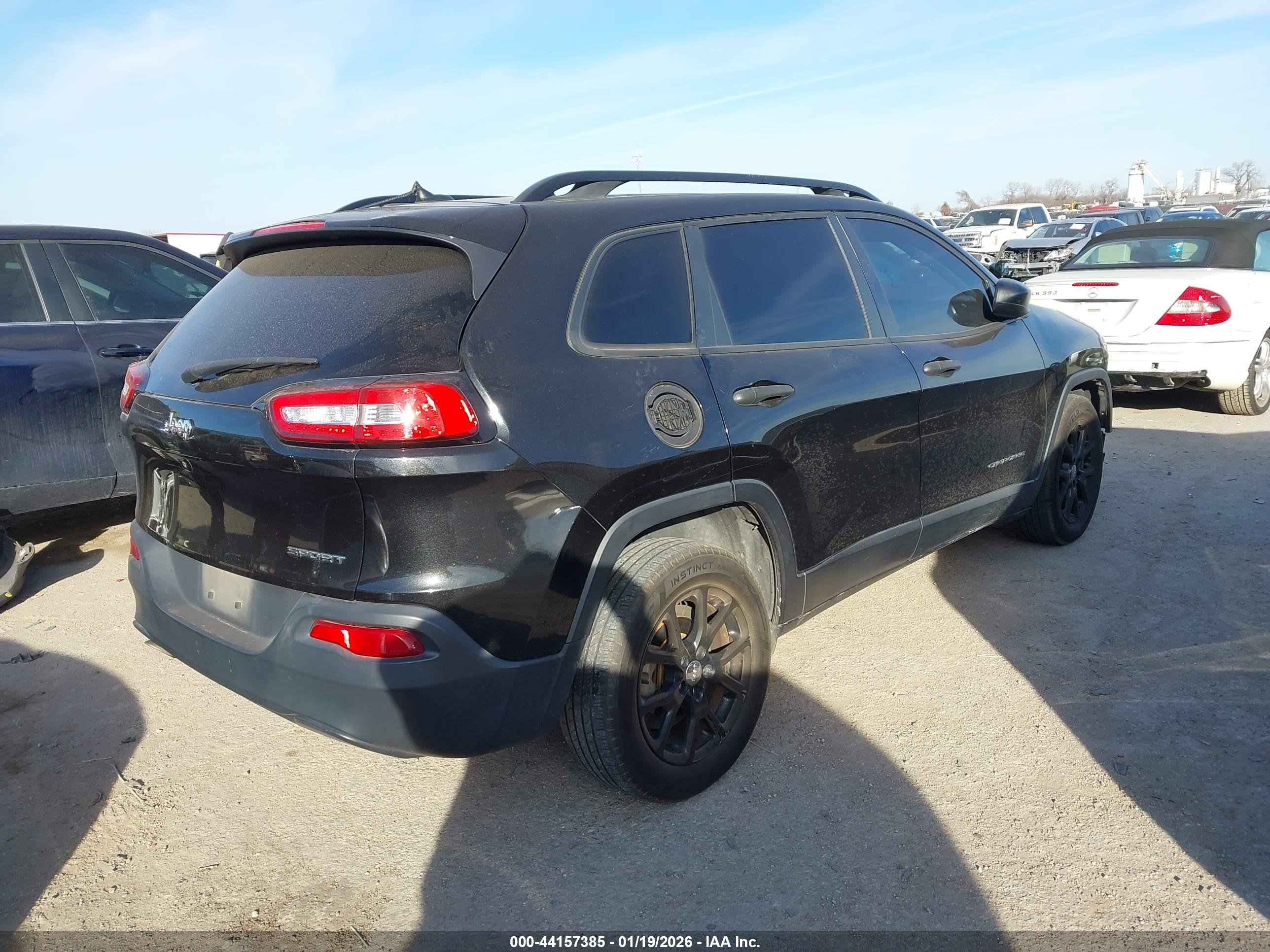 JEEP CHEROKEE image 4