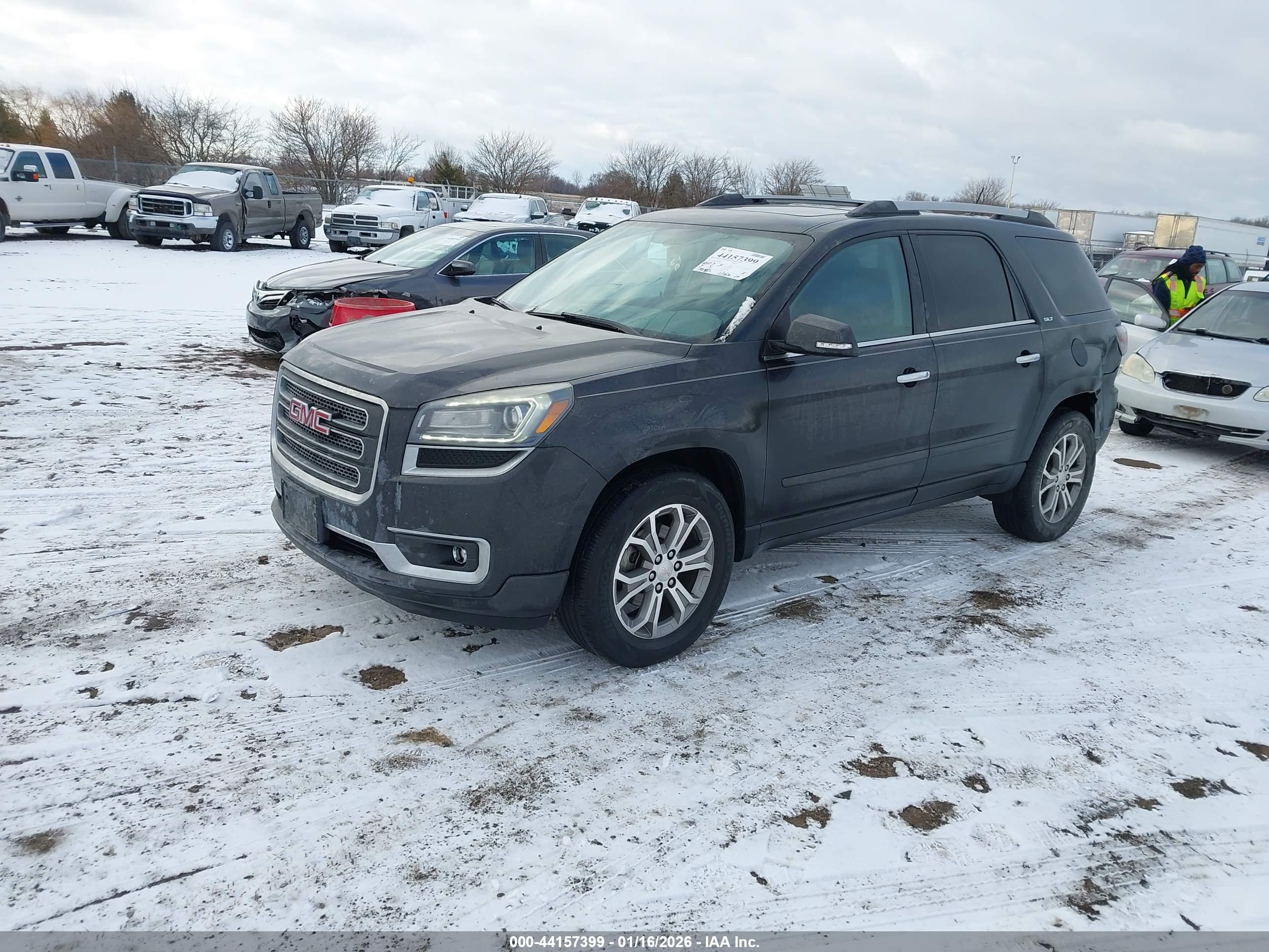GMC ACADIA image 2