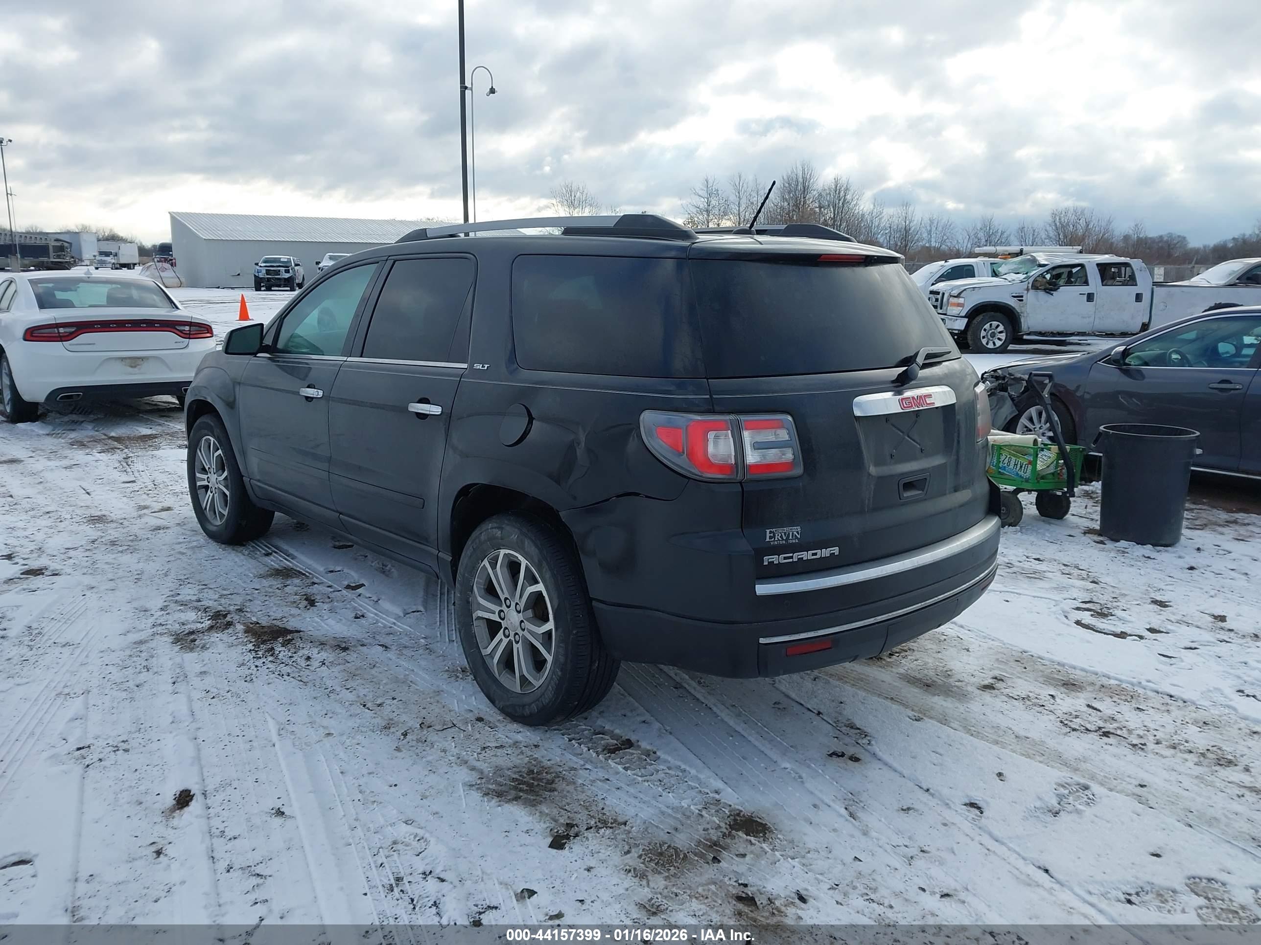GMC ACADIA image 3