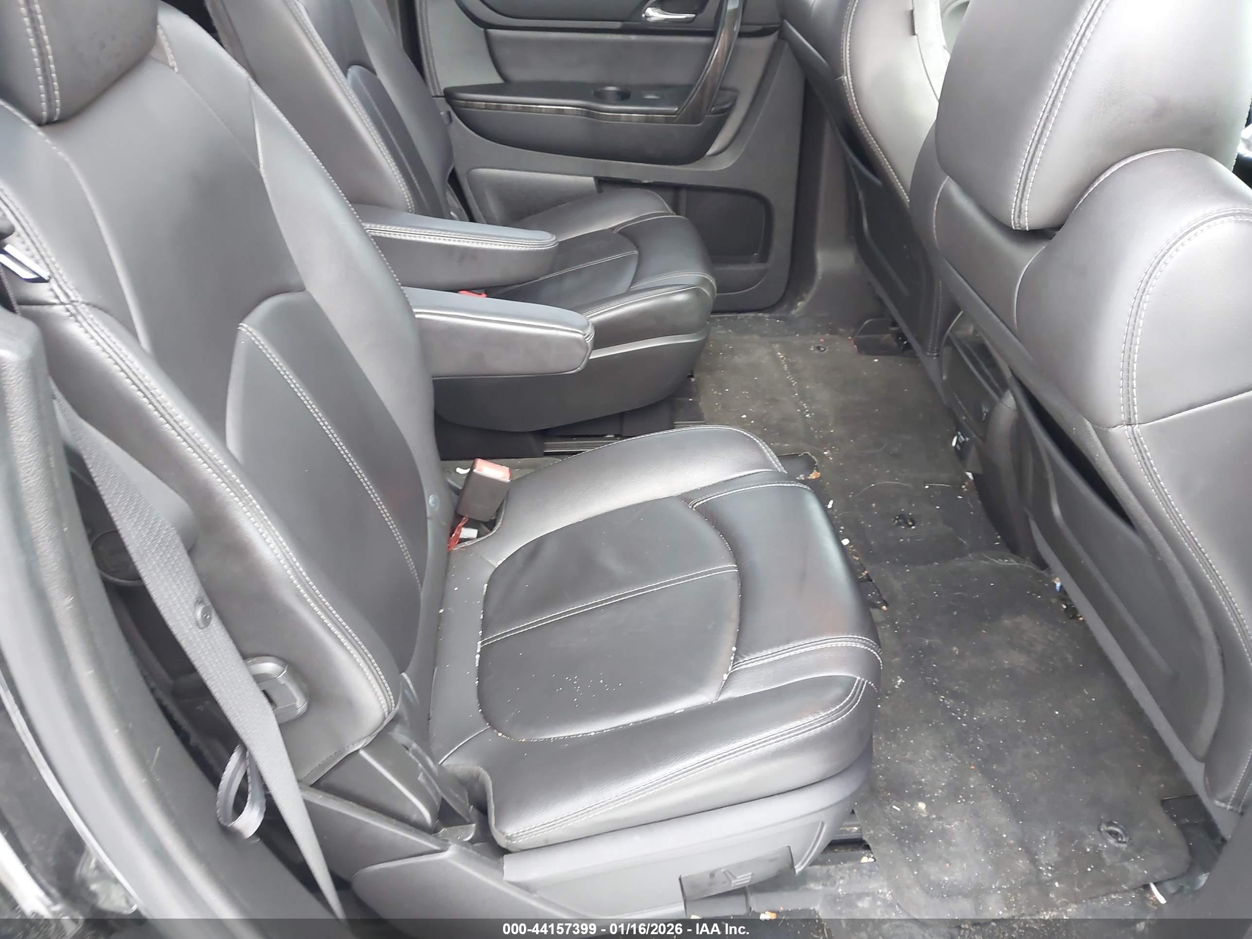 GMC ACADIA image 8