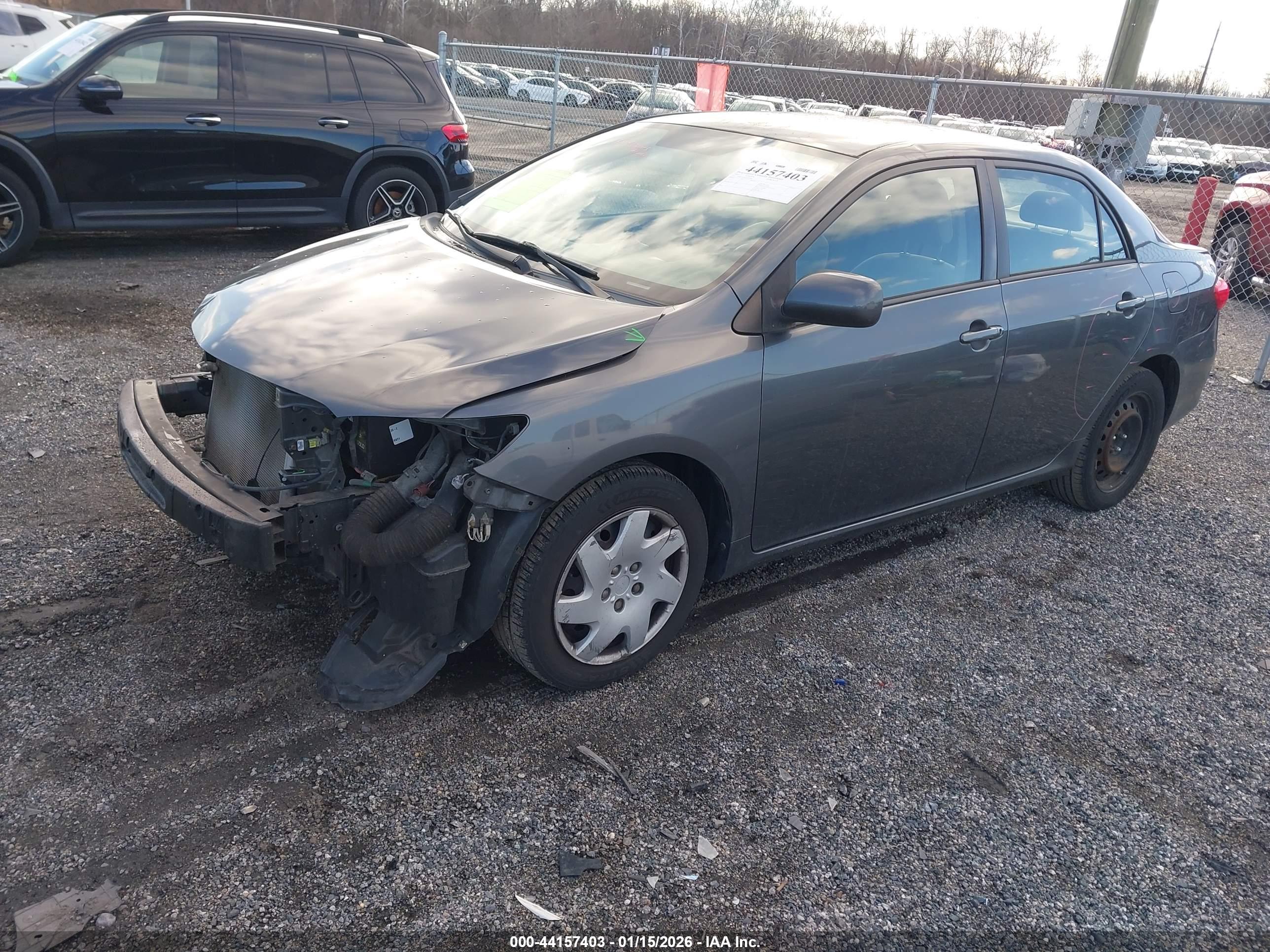 TOYOTA COROLLA image 2