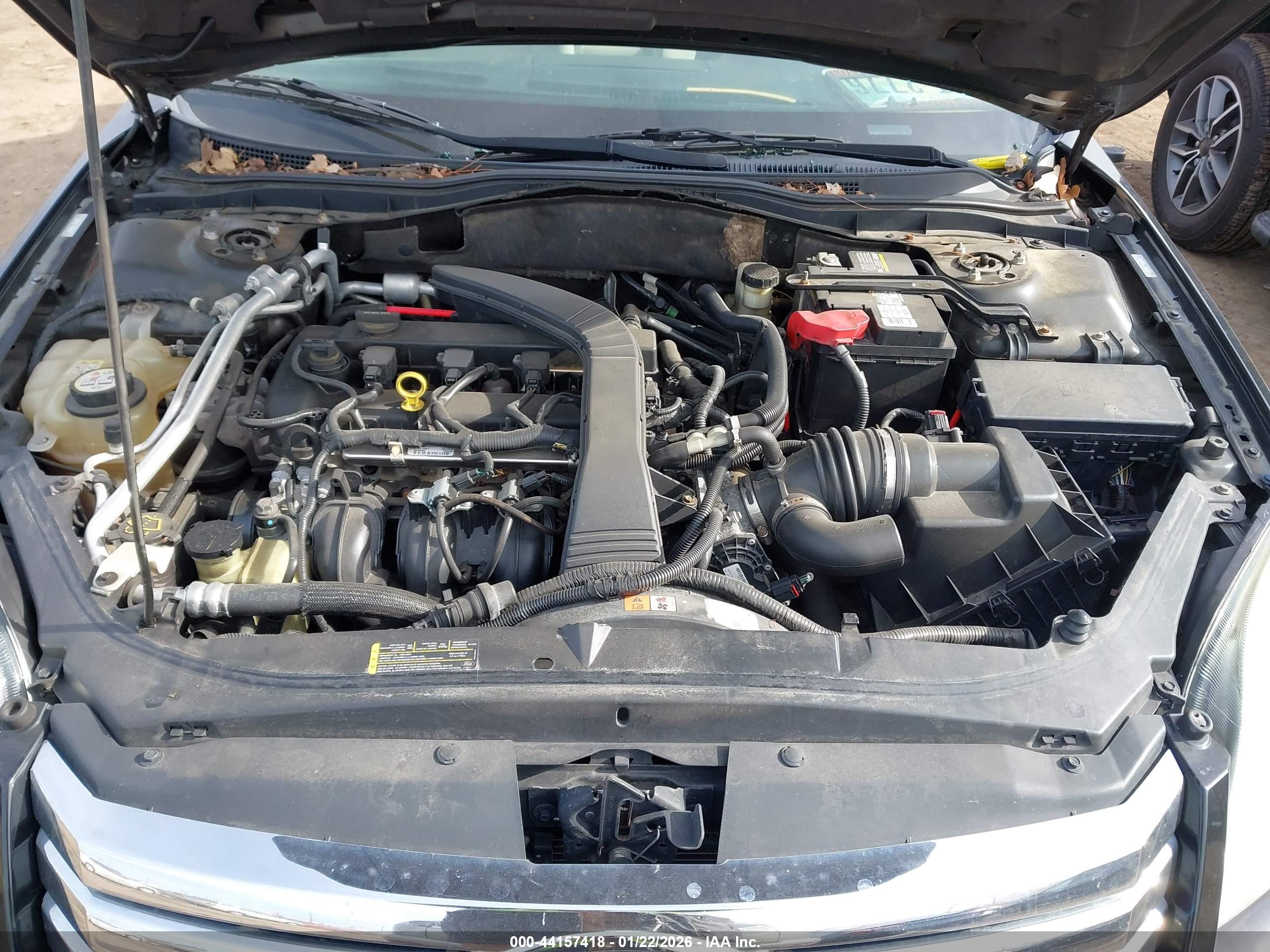 FORD FUSION image 10