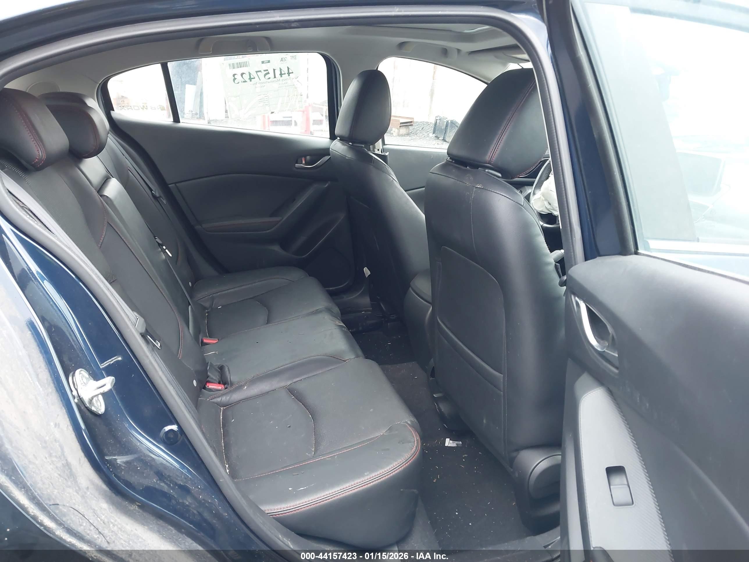 MAZDA MAZDA3 image 8