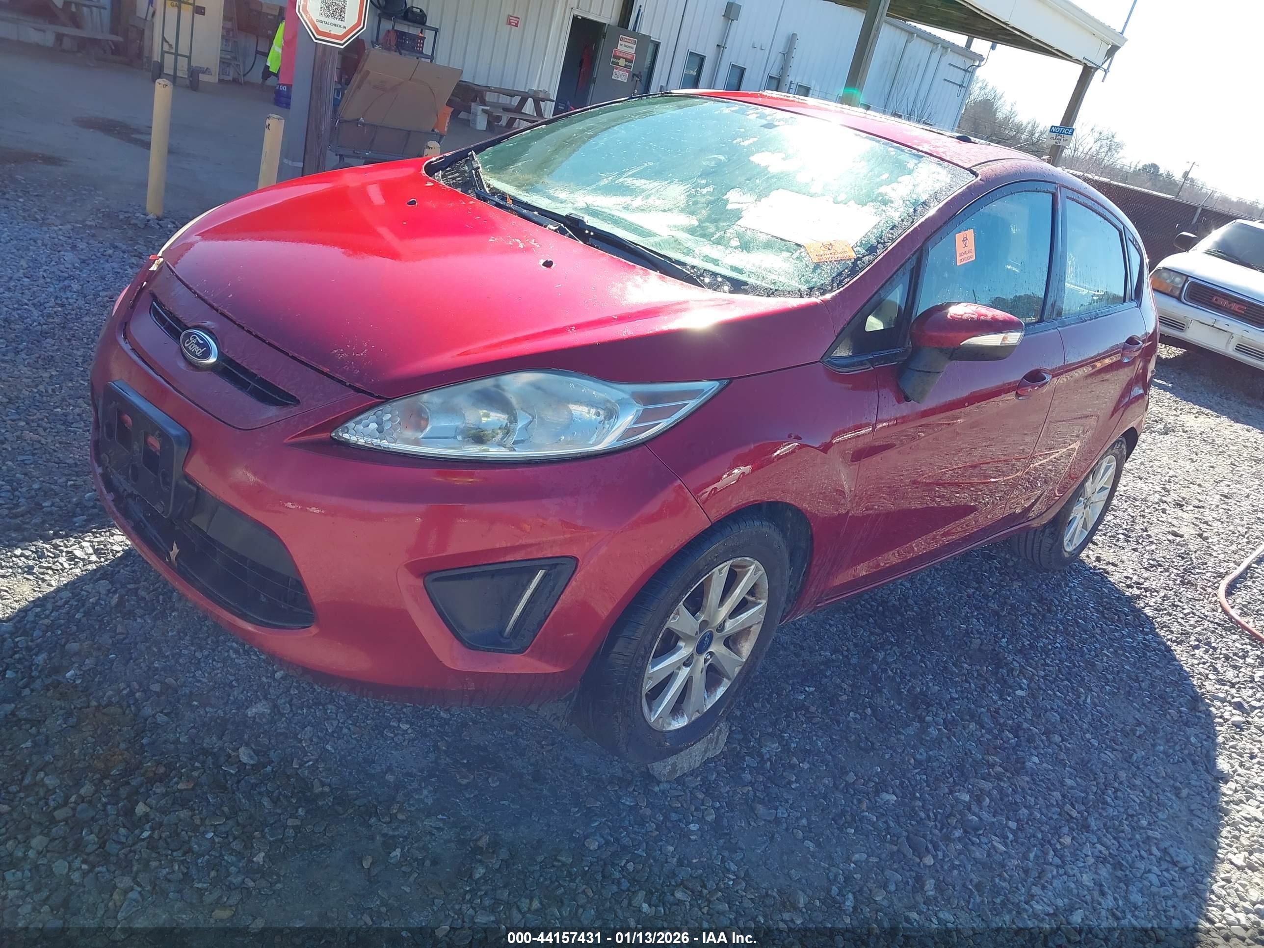 FORD FIESTA image 2