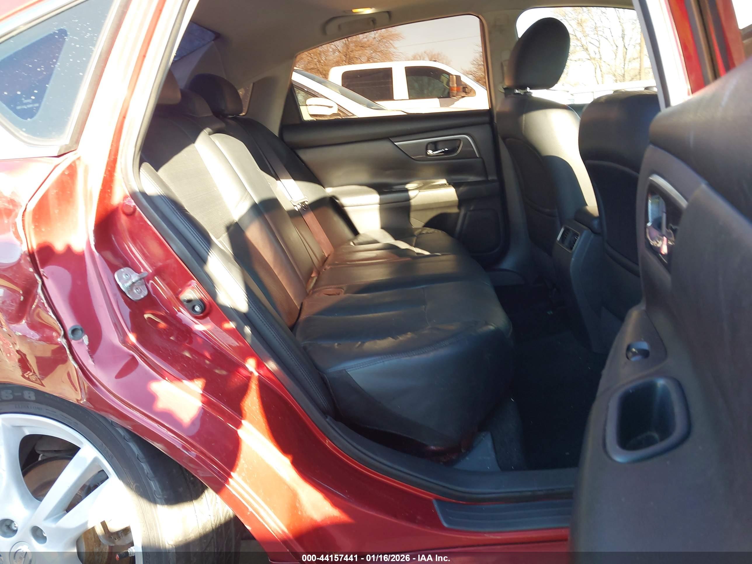 NISSAN ALTIMA image 8