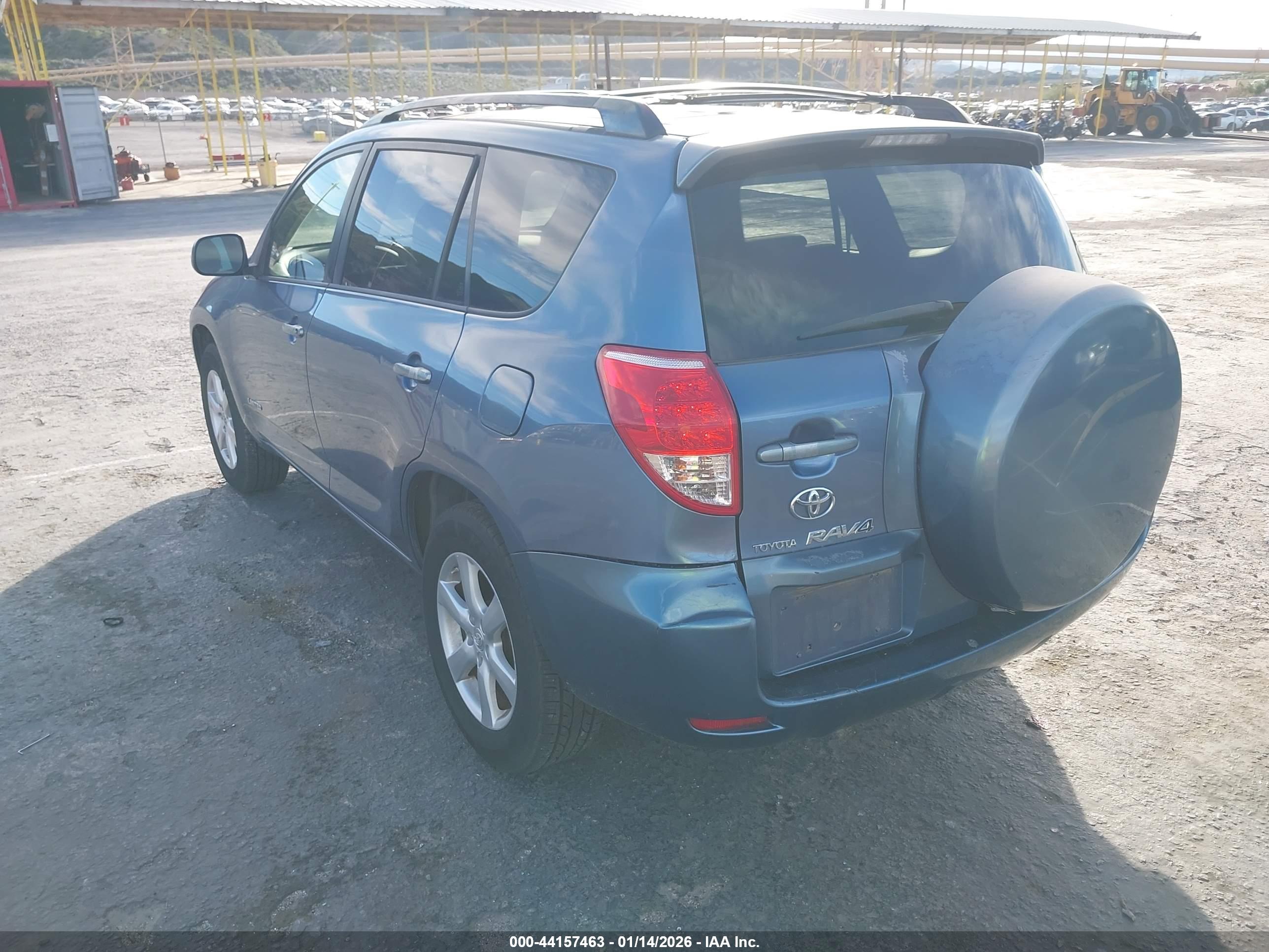 TOYOTA RAV4 image 3