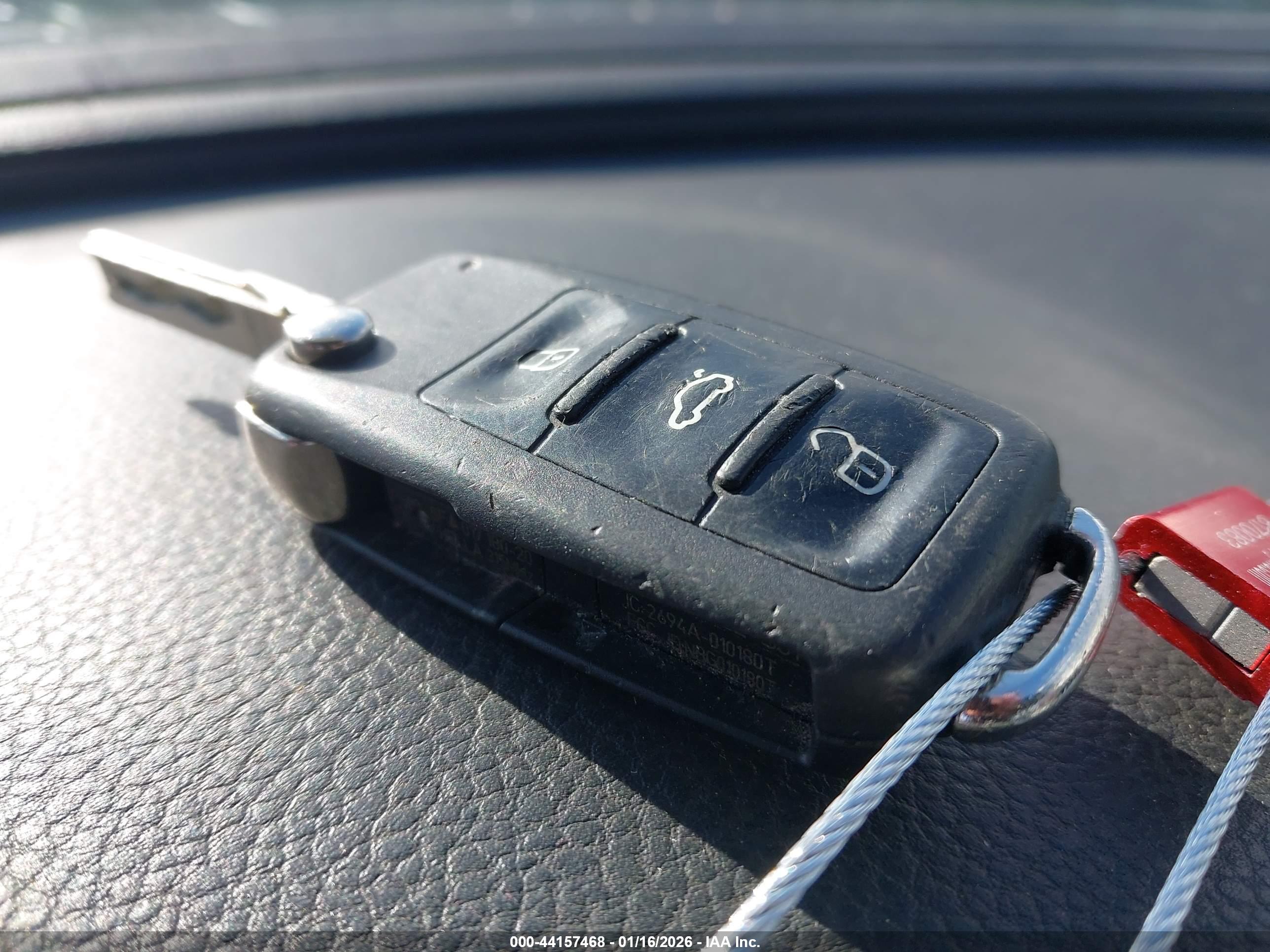 VOLKSWAGEN PASSAT image 11