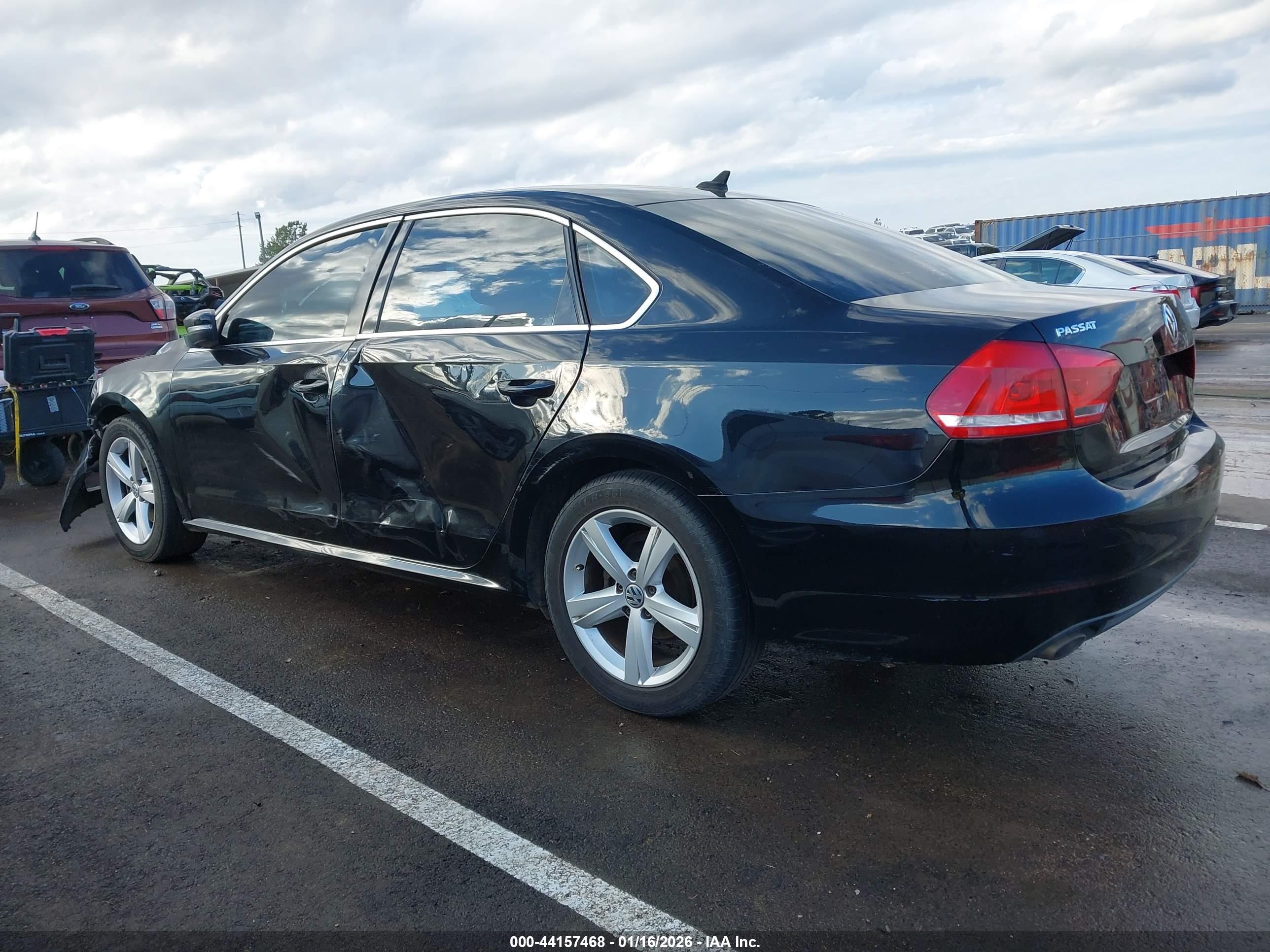 VOLKSWAGEN PASSAT image 6