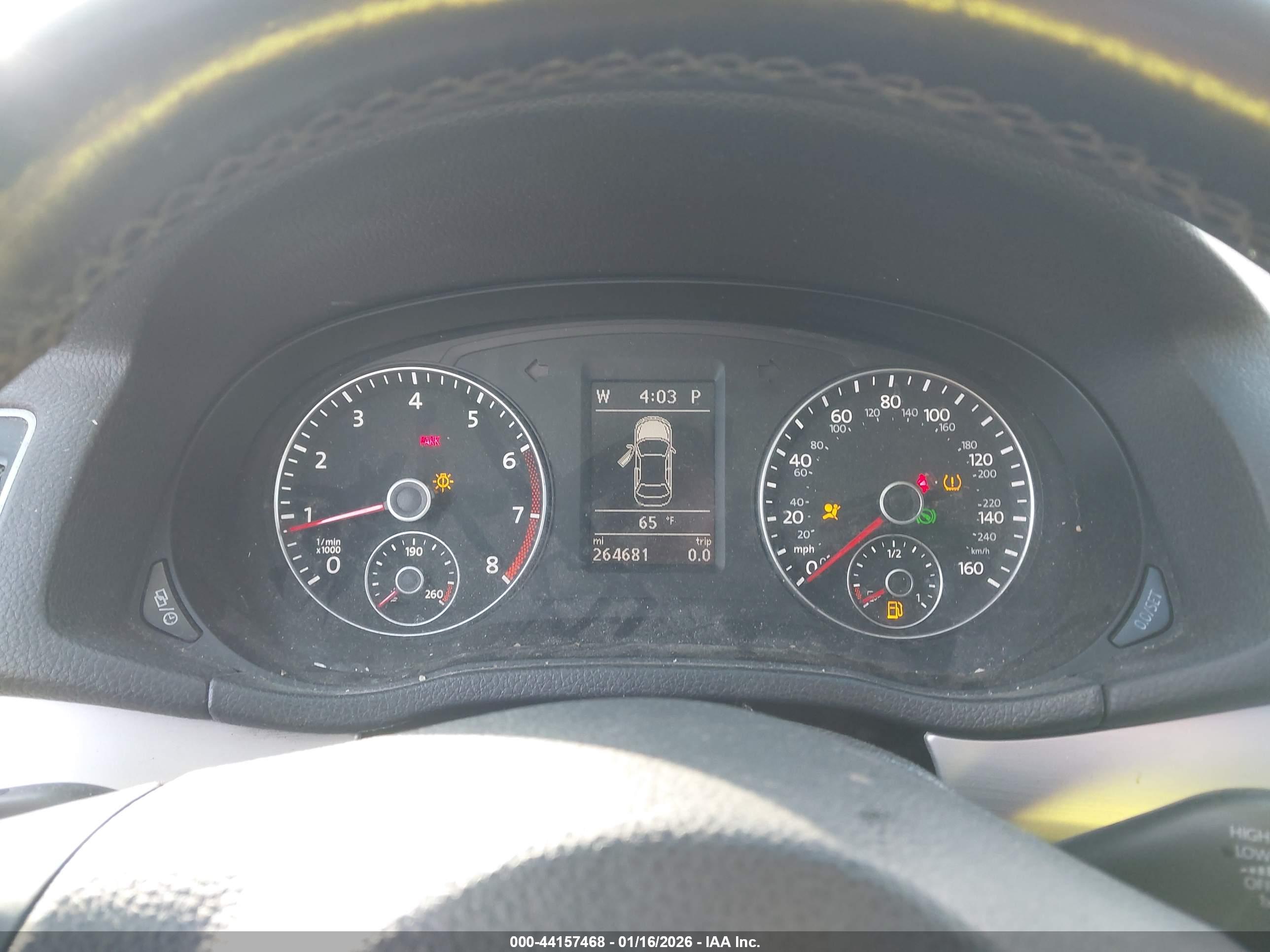 VOLKSWAGEN PASSAT image 7