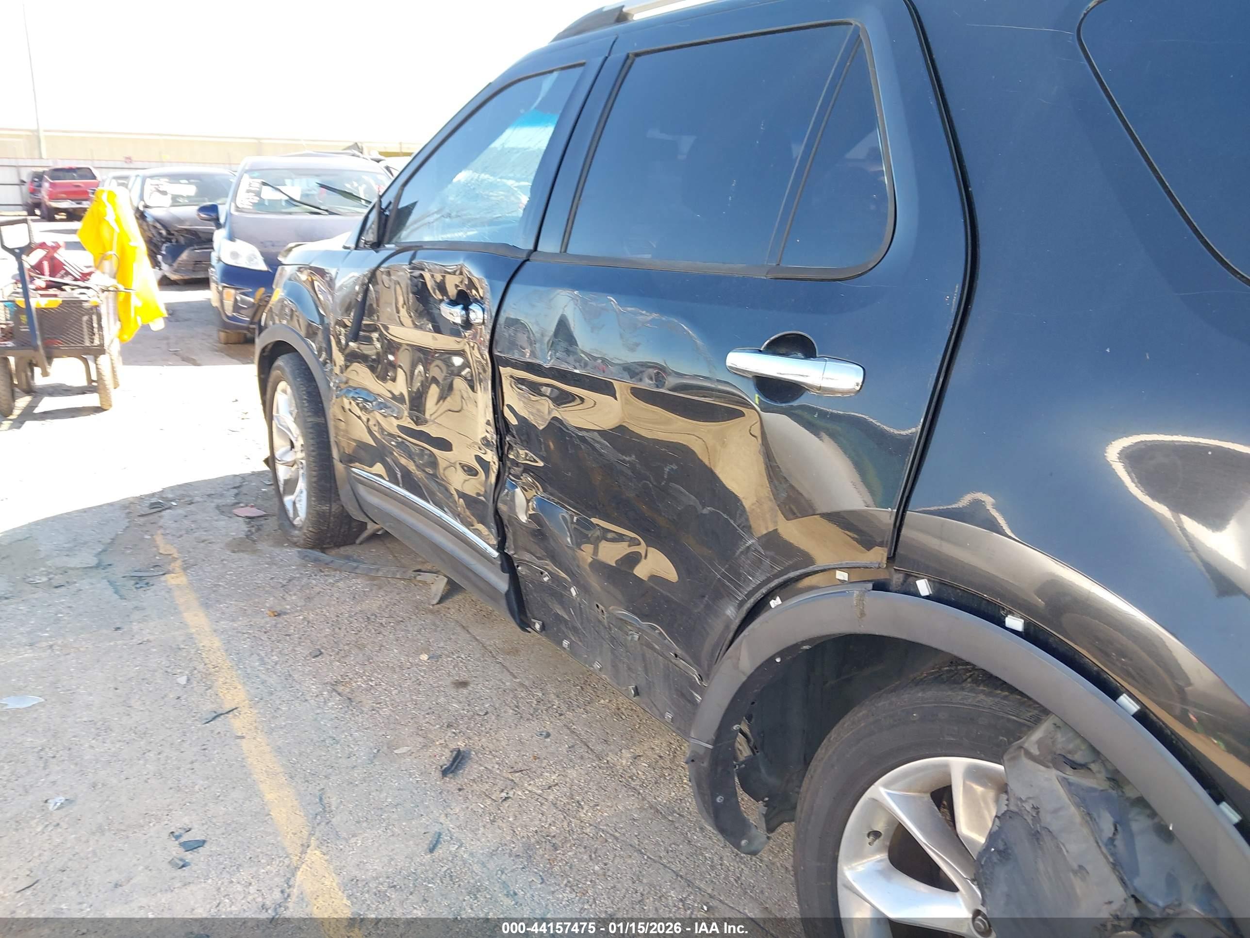 FORD EXPLORER image 6