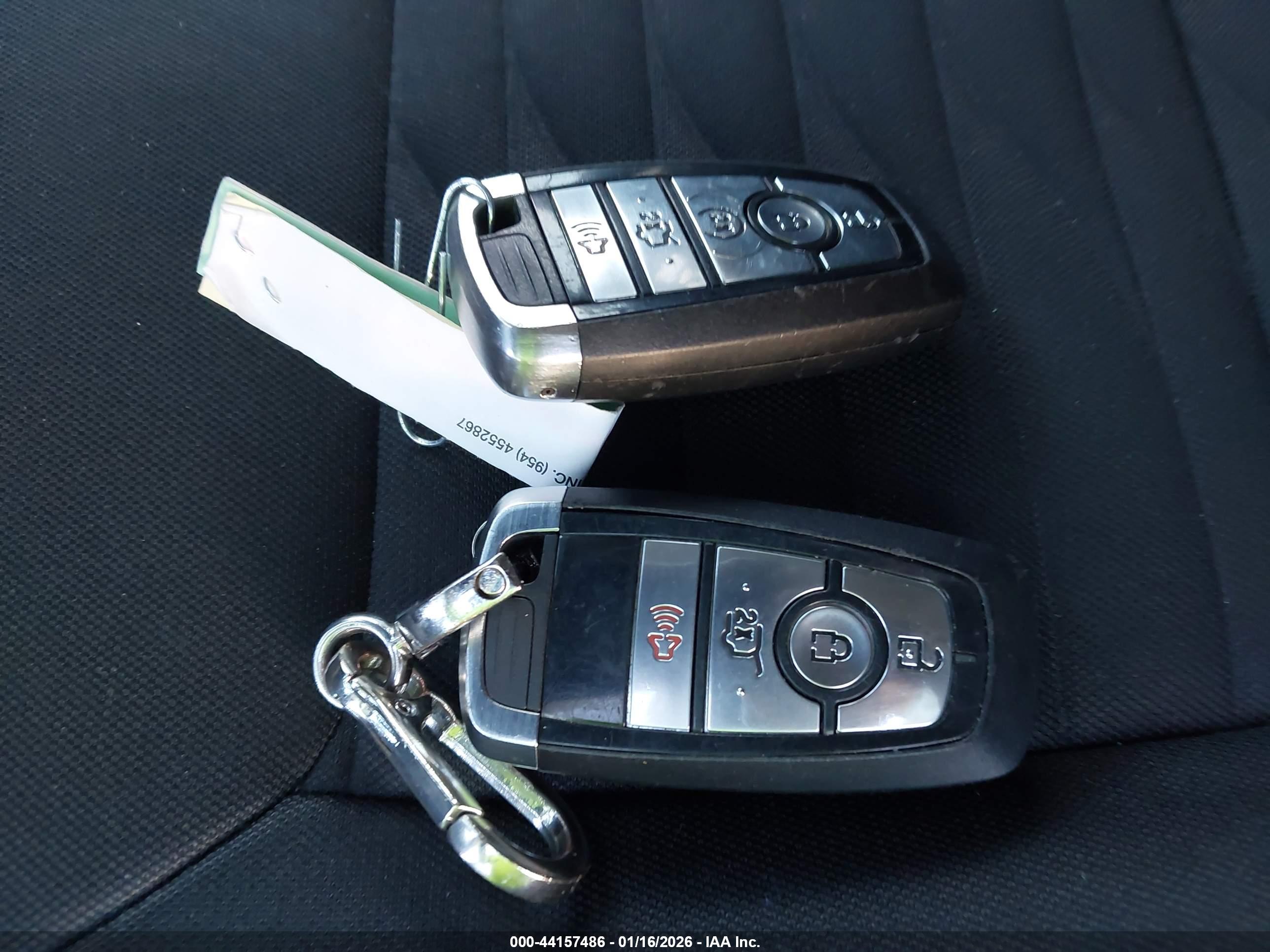 FORD EXPLORER image 11