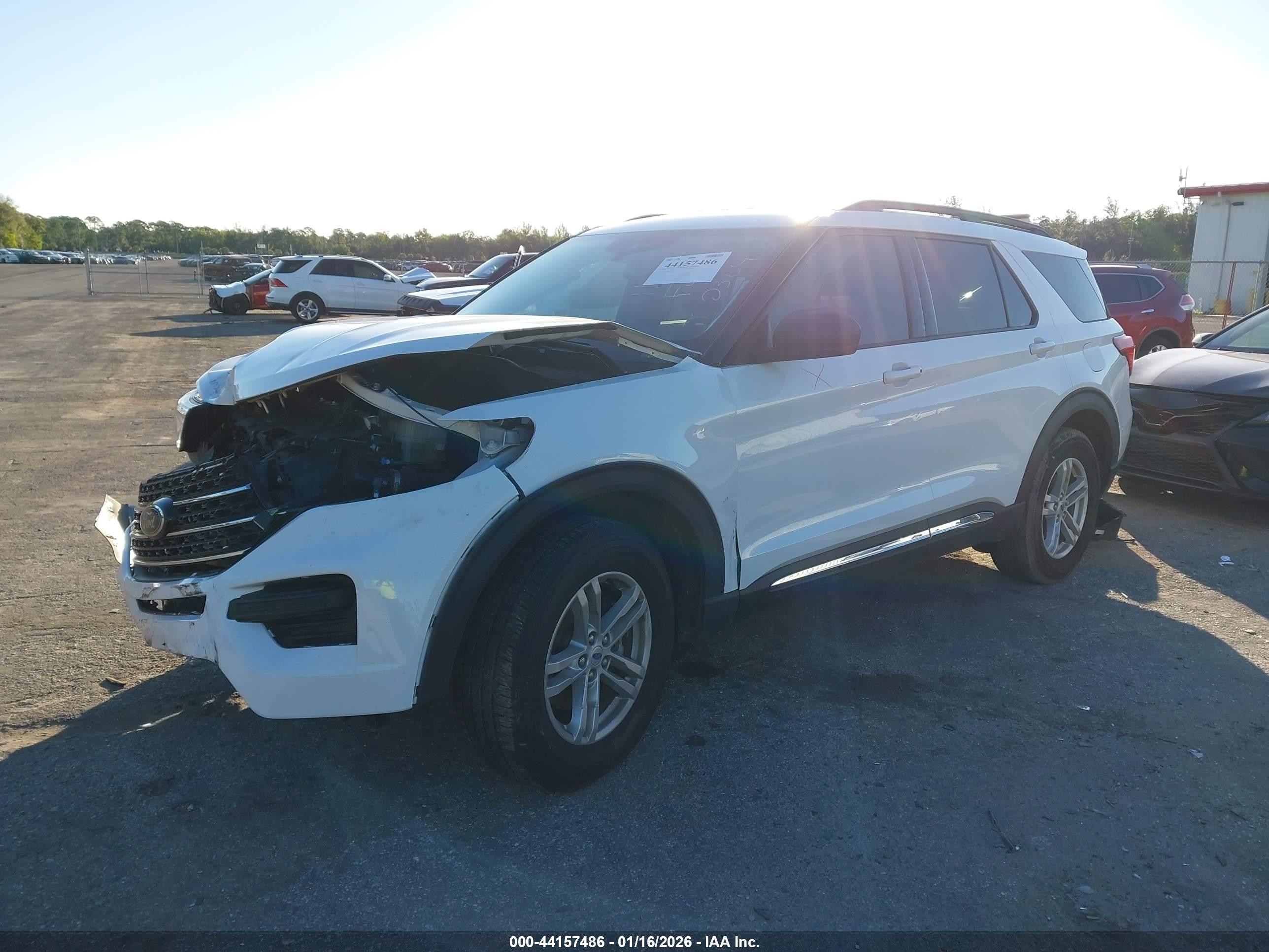 FORD EXPLORER image 2