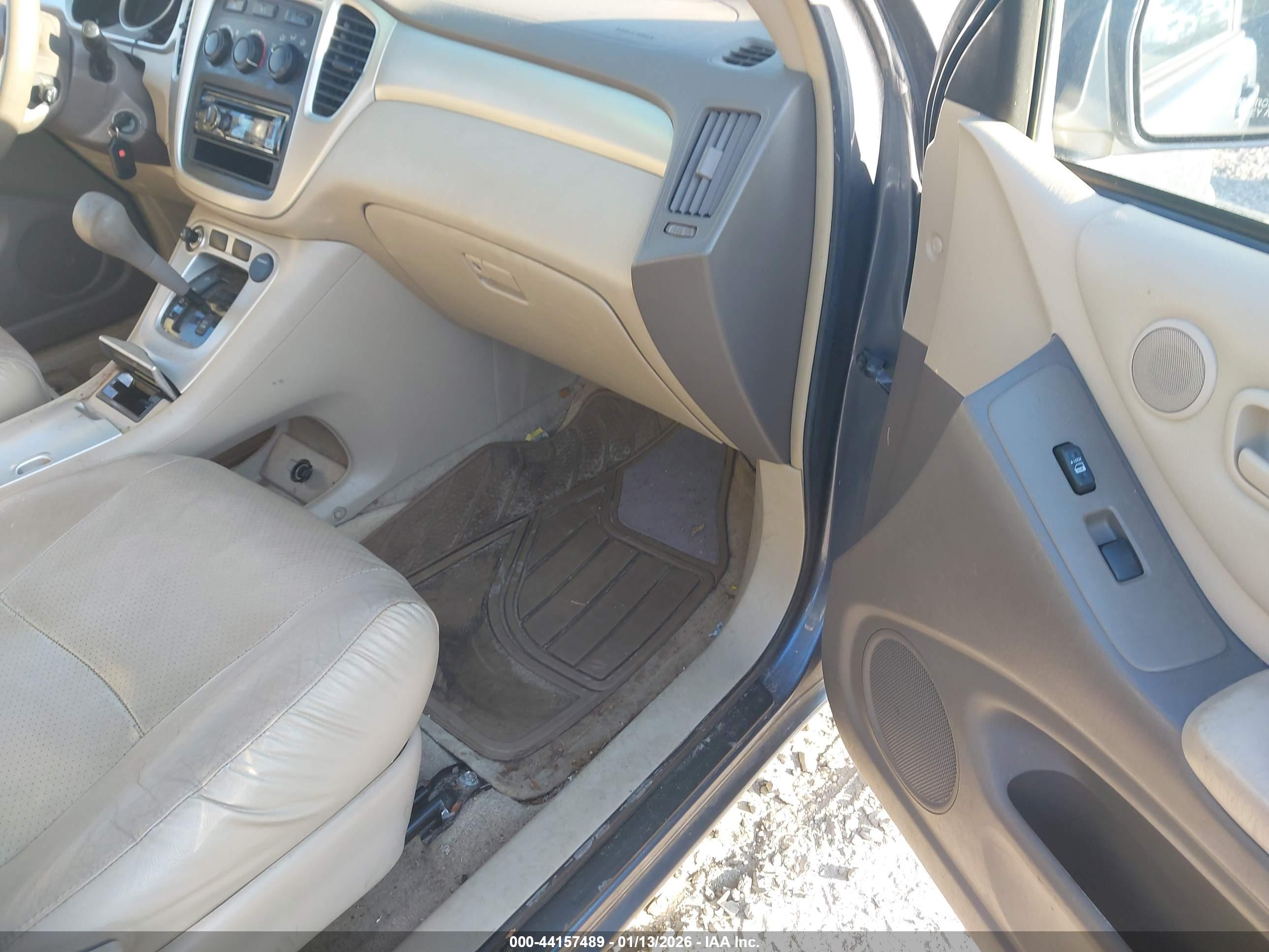 TOYOTA HIGHLANDER image 5