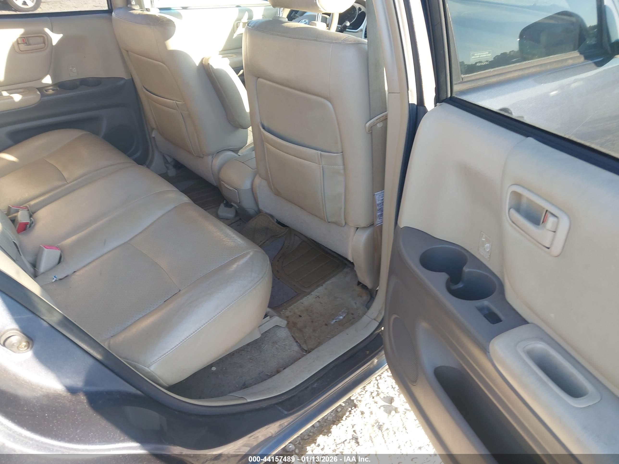 TOYOTA HIGHLANDER image 8