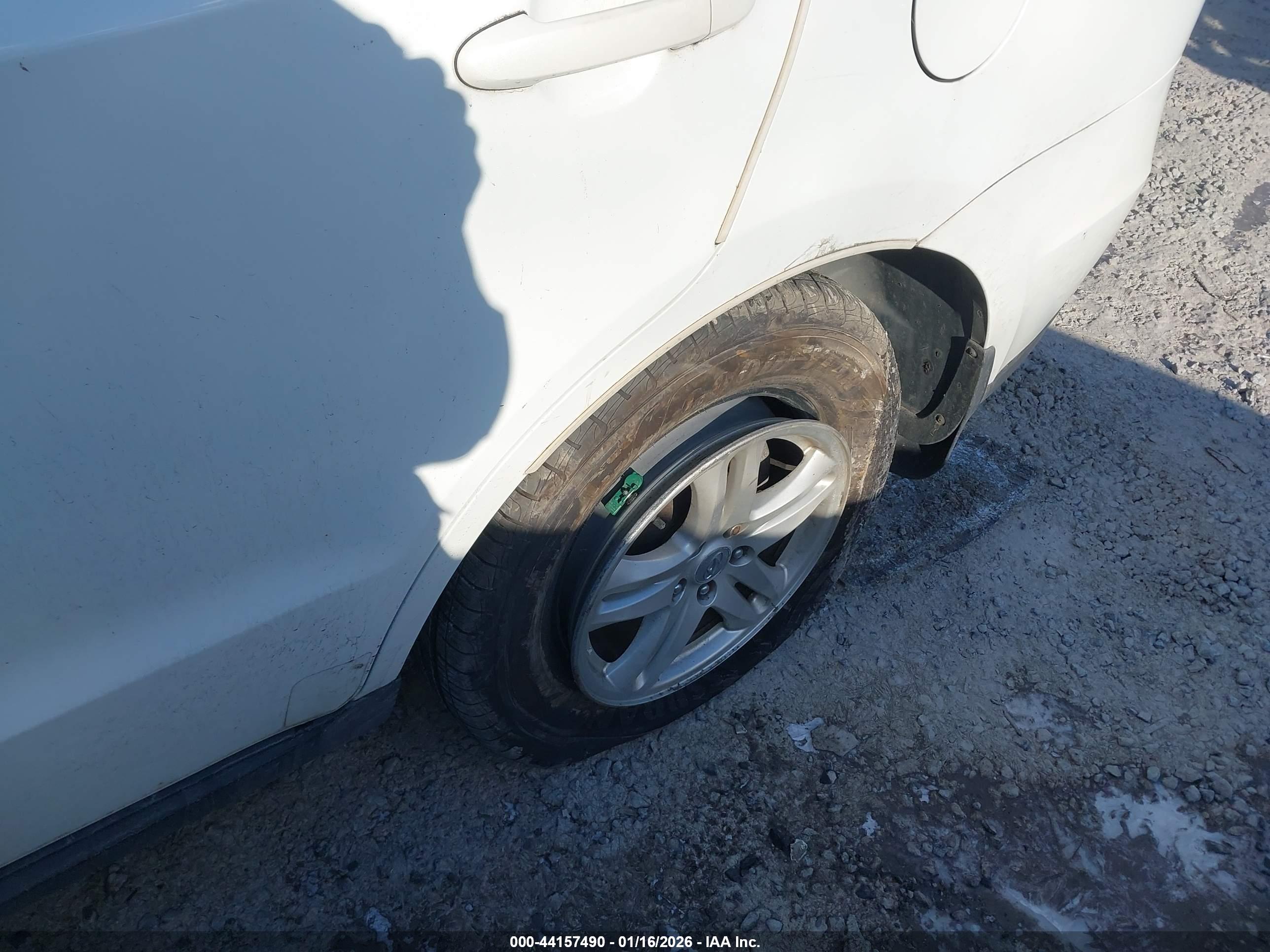HYUNDAI SANTA image 6