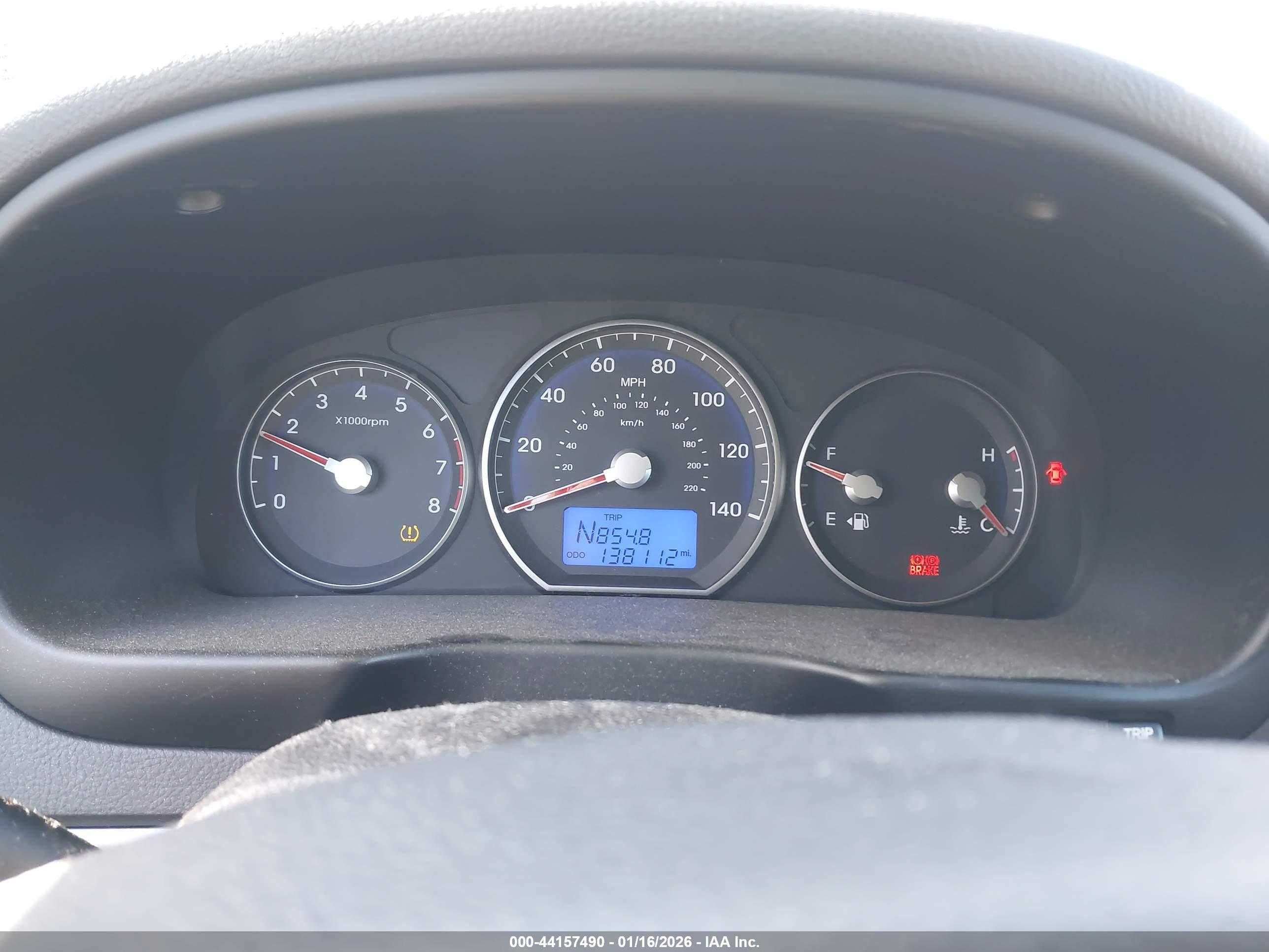 HYUNDAI SANTA image 7