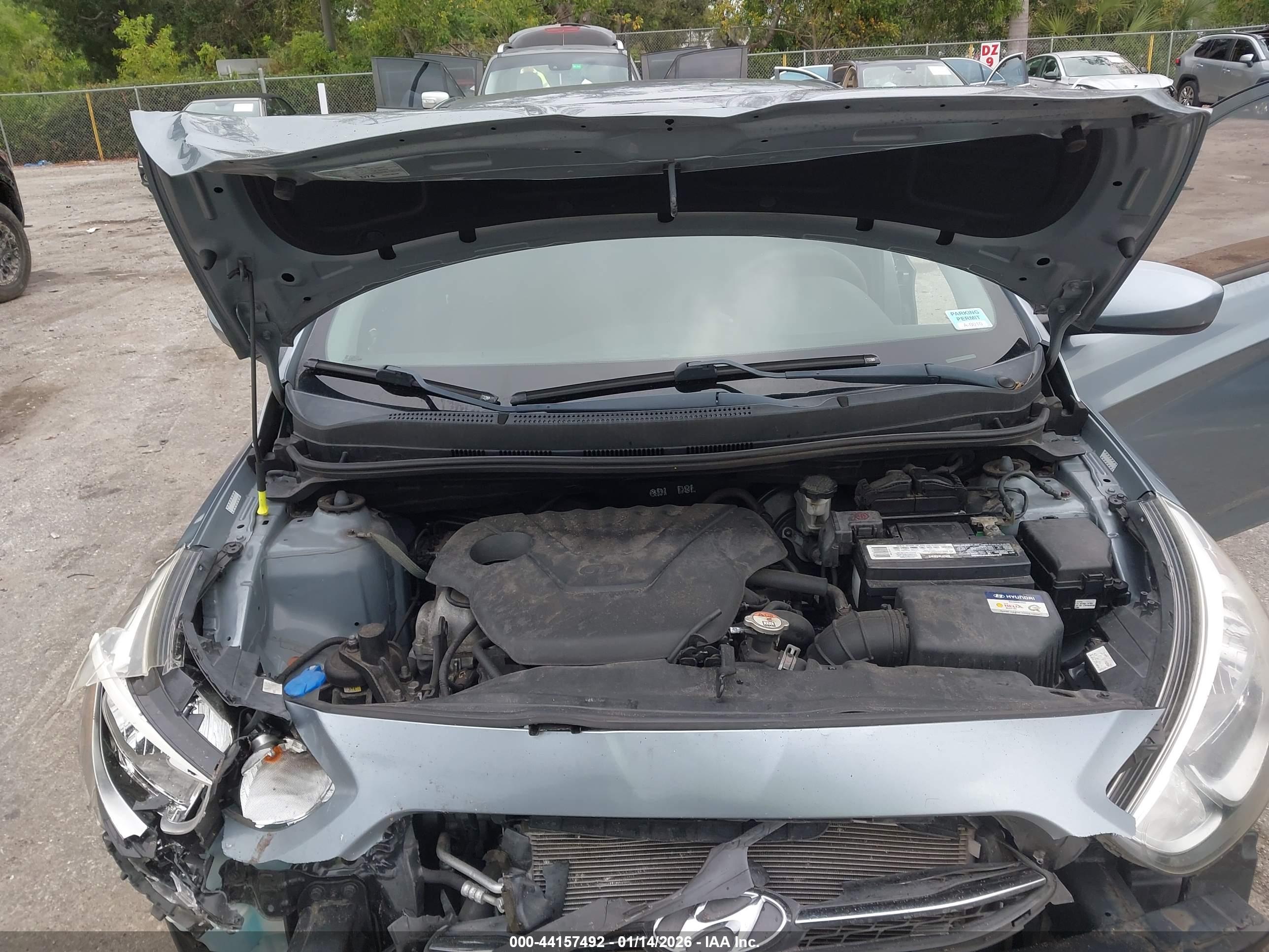 HYUNDAI ACCENT image 10