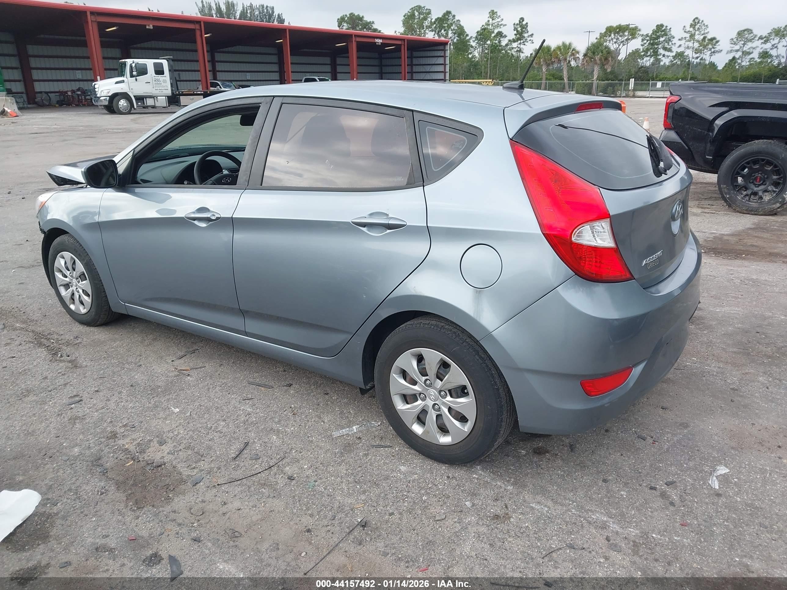 HYUNDAI ACCENT image 3