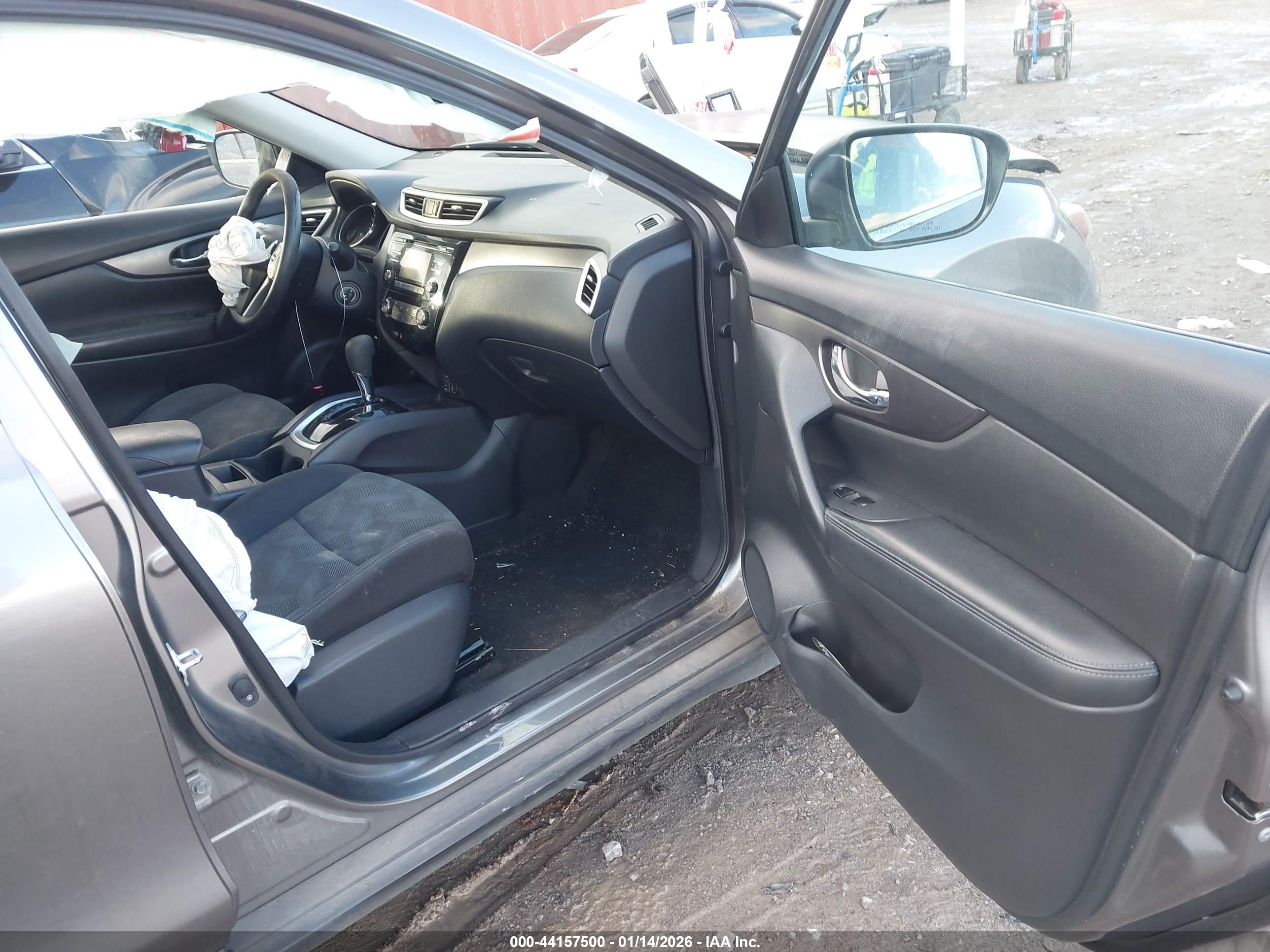 NISSAN ROGUE image 5