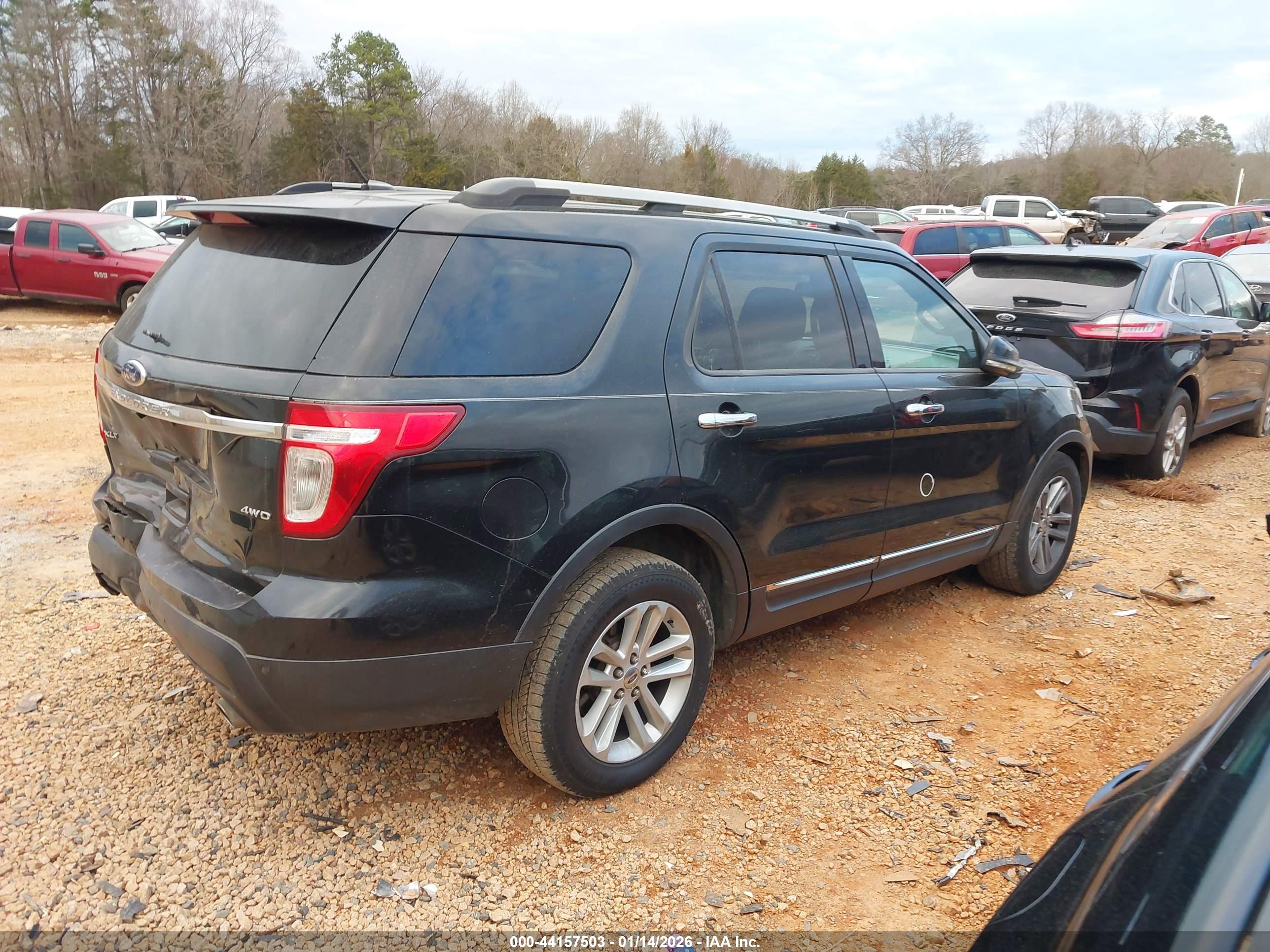 FORD EXPLORER image 4