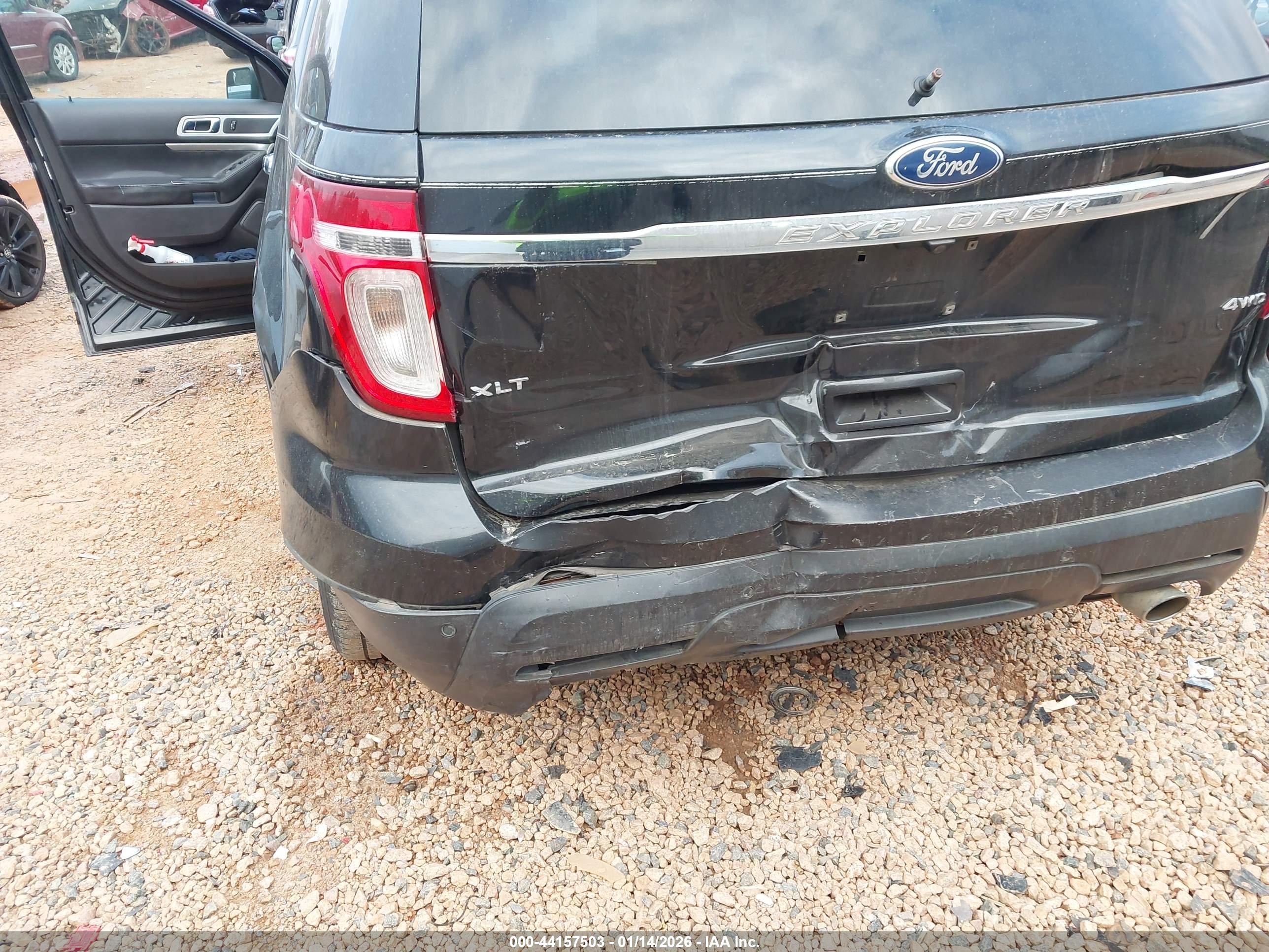 FORD EXPLORER image 6