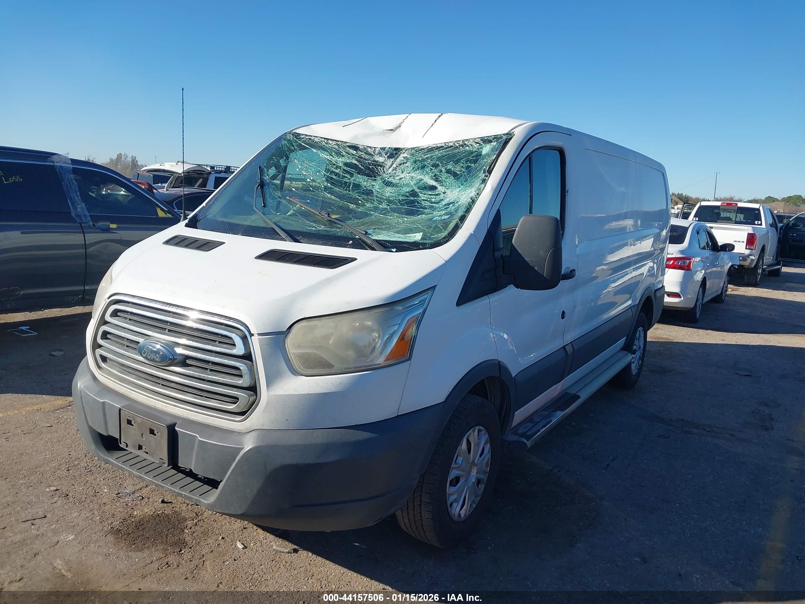 FORD TRANSIT-250 image 6