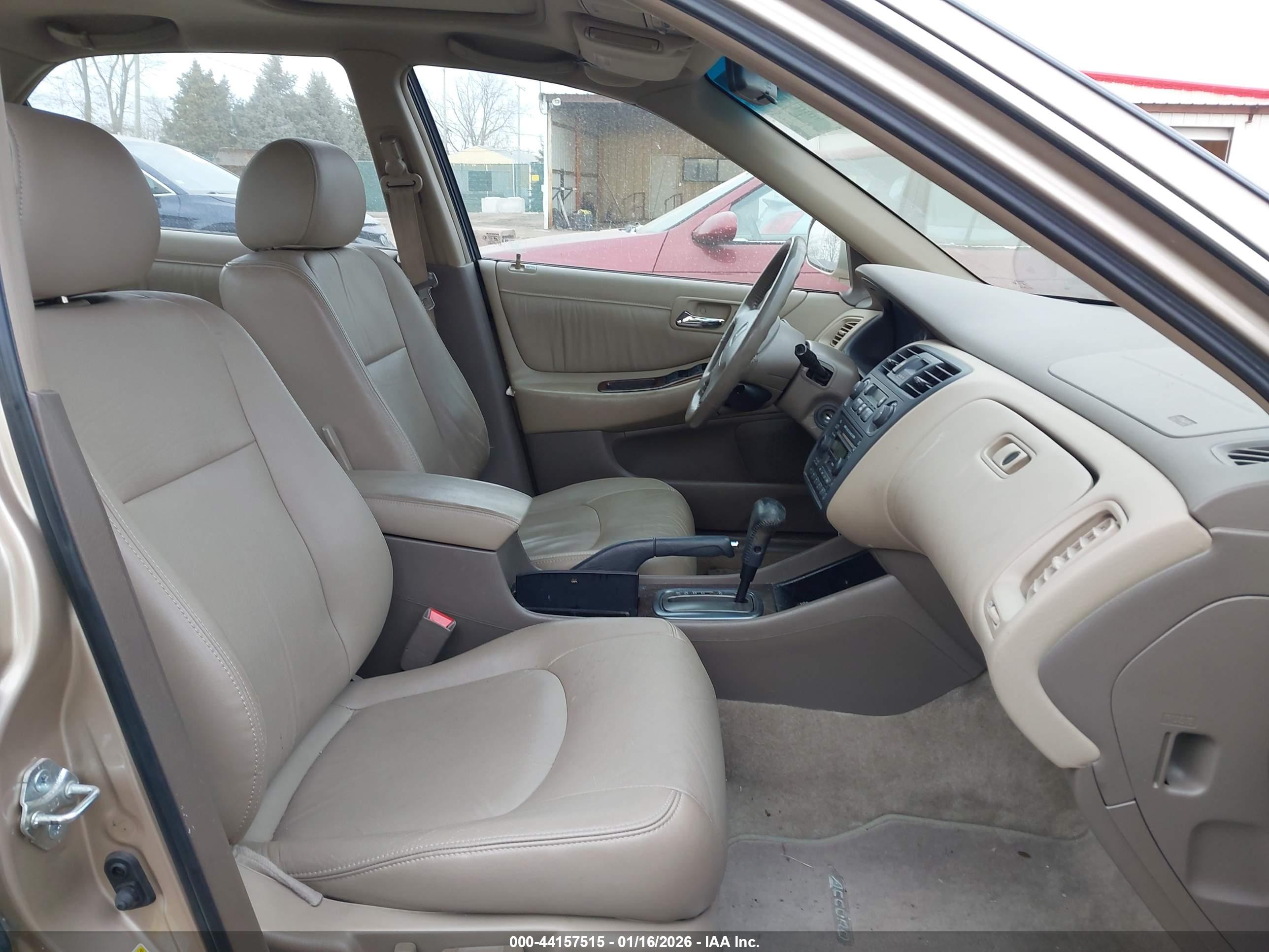 HONDA ACCORD image 5