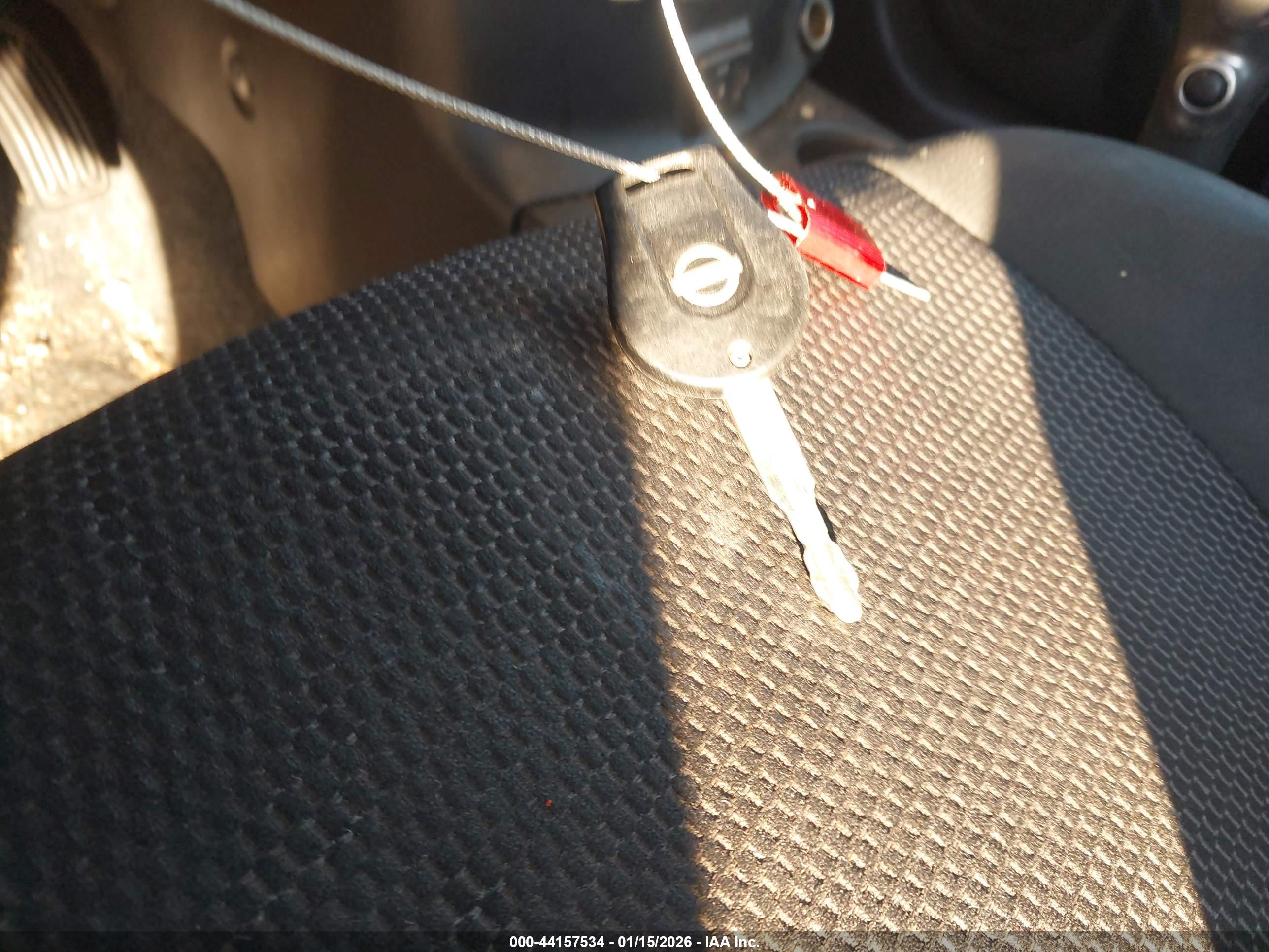 NISSAN VERSA image 11