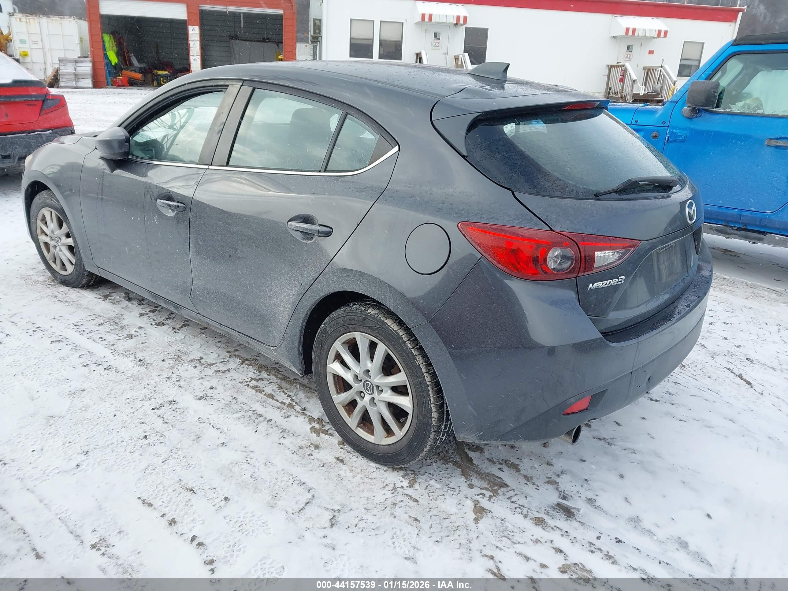 MAZDA MAZDA3 image 3