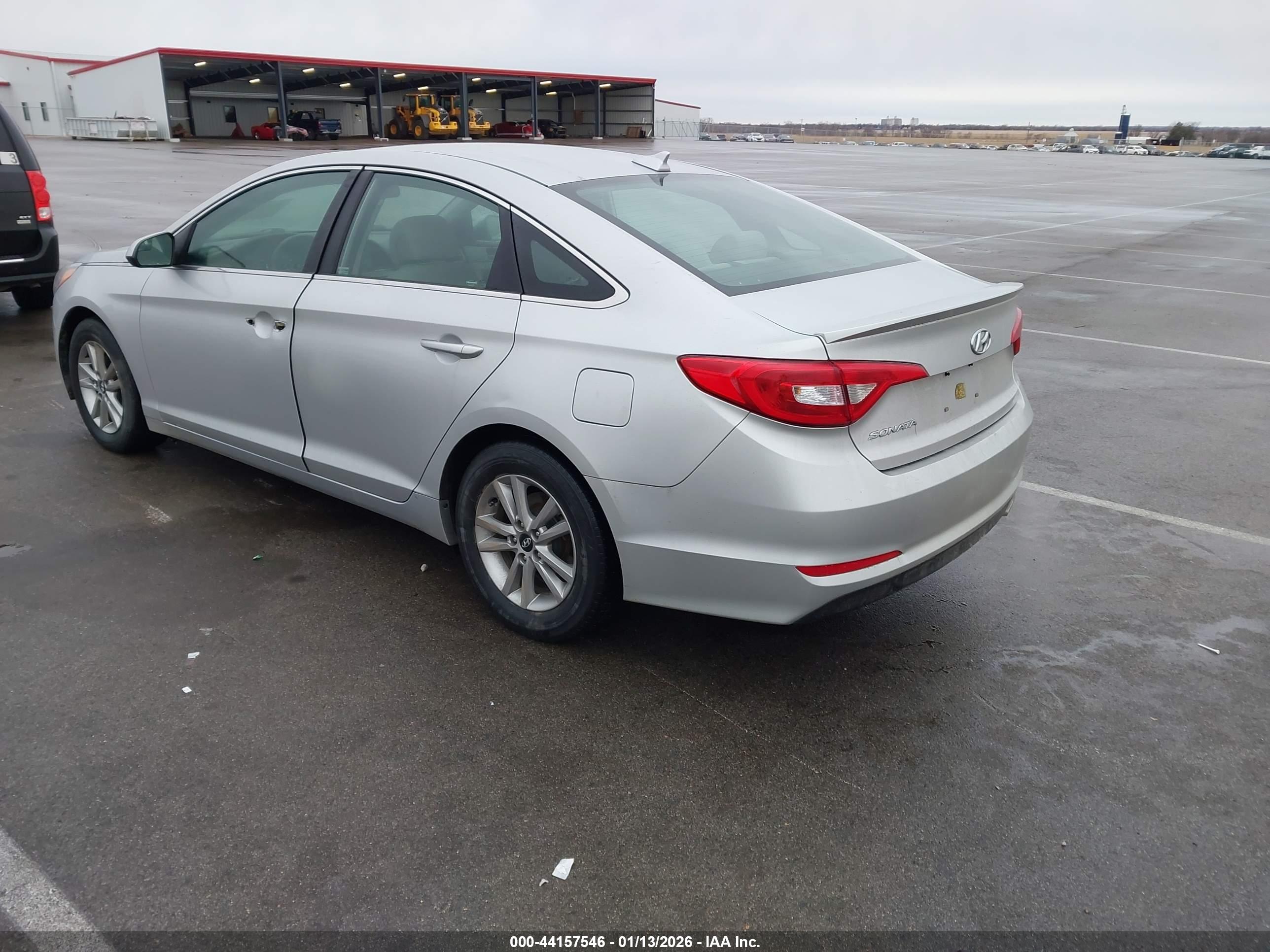HYUNDAI SONATA image 3