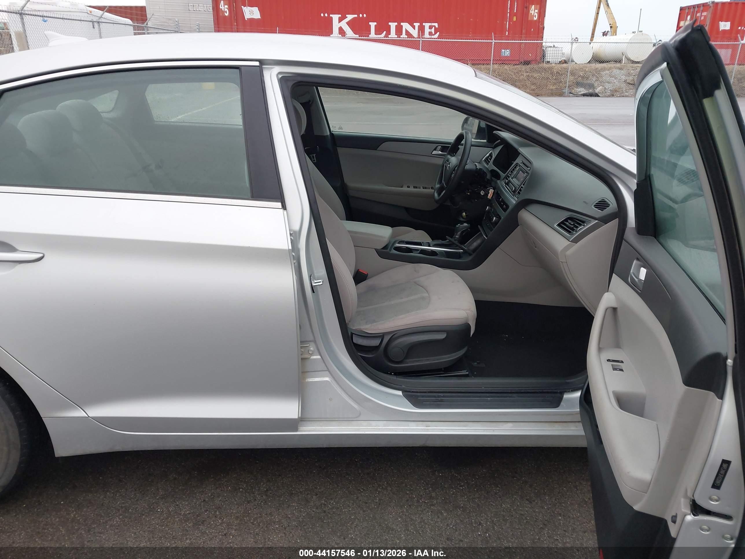 HYUNDAI SONATA image 5