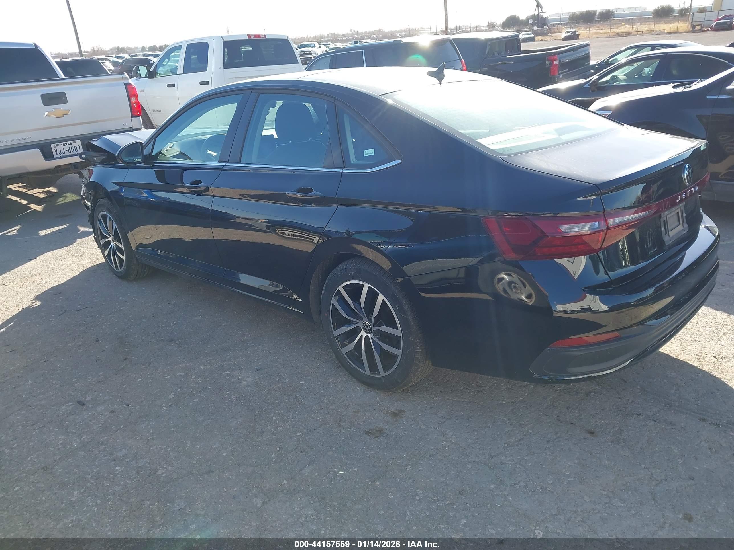 VOLKSWAGEN JETTA image 3