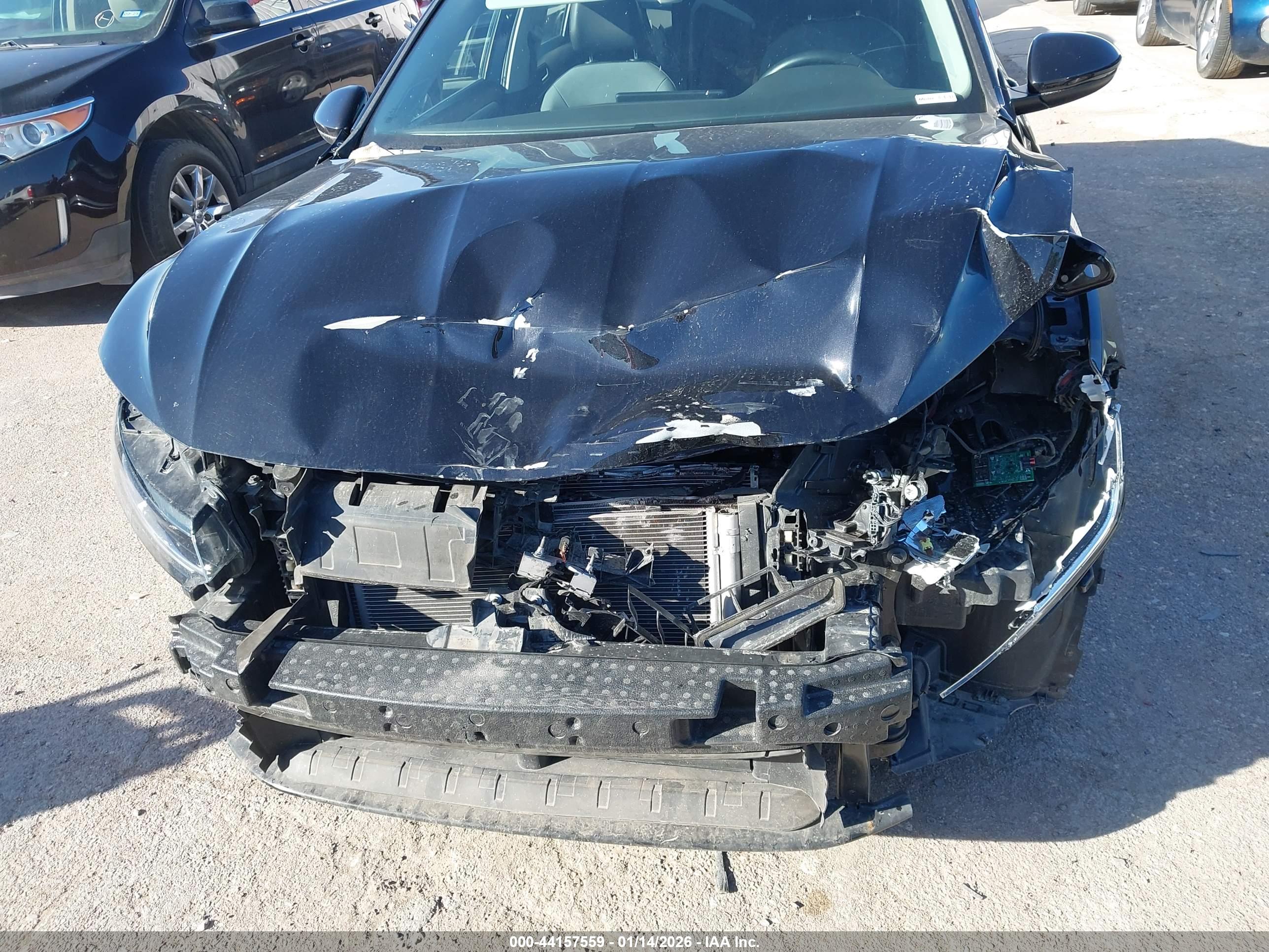 VOLKSWAGEN JETTA image 6