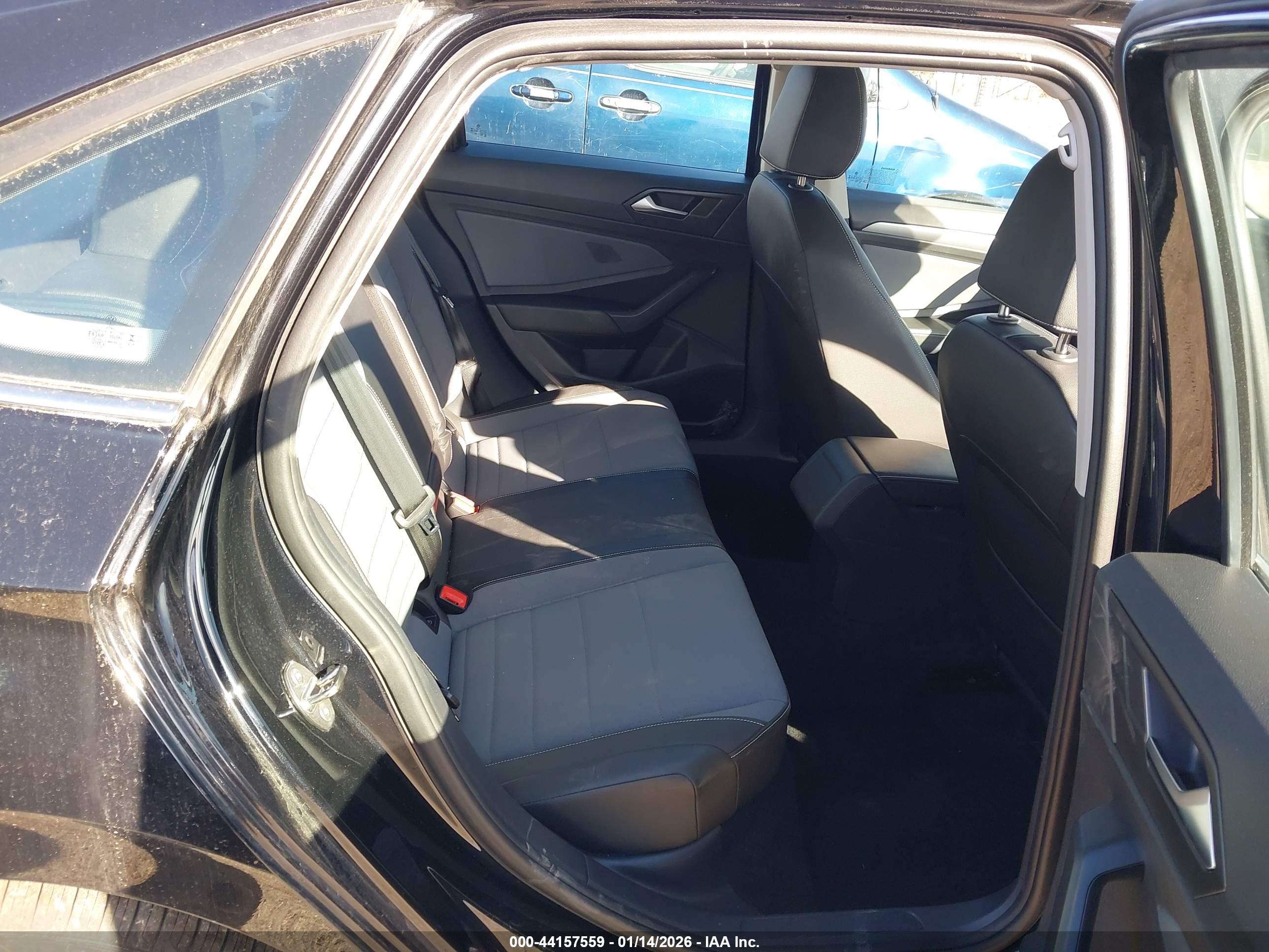 VOLKSWAGEN JETTA image 8
