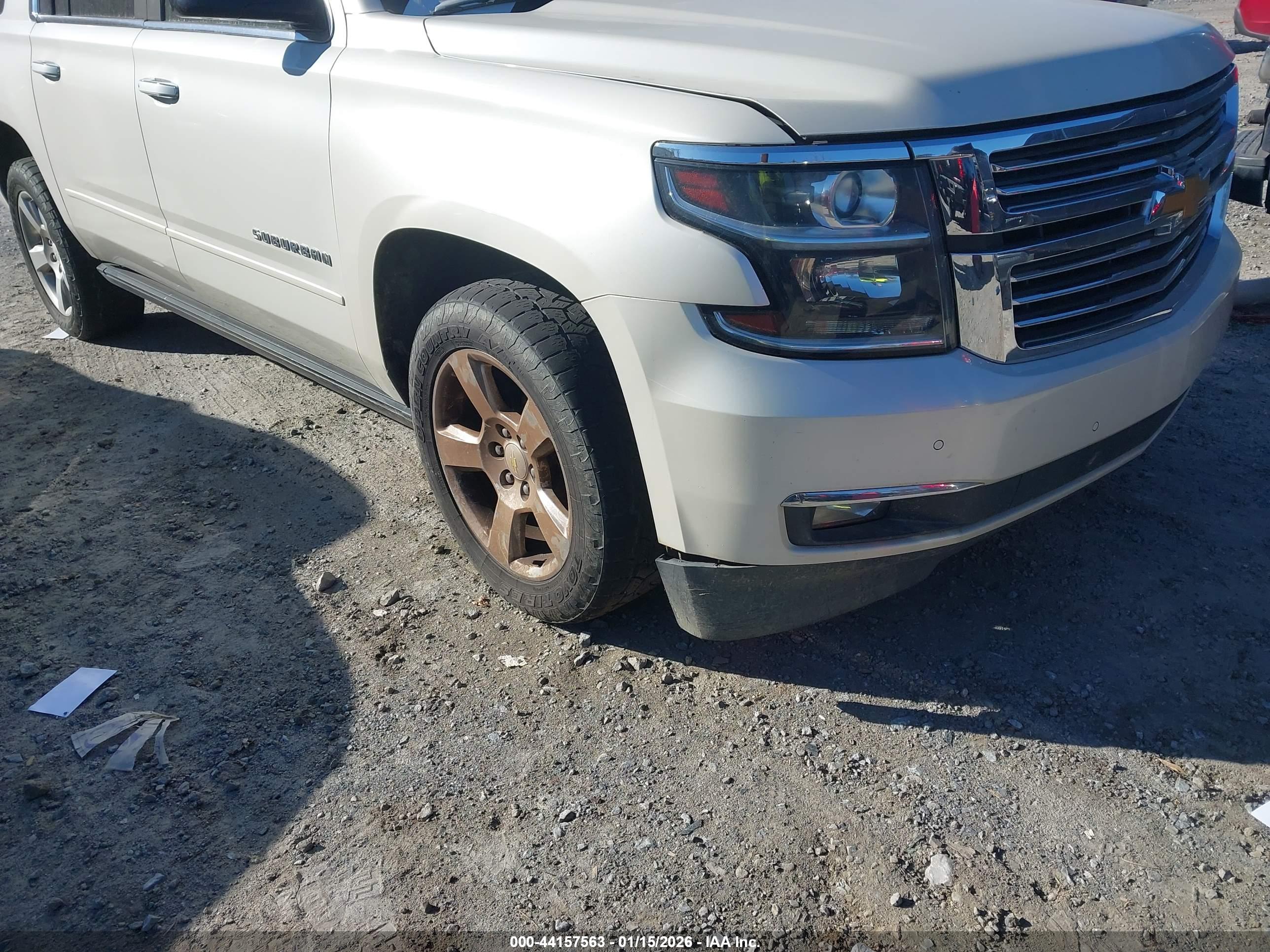 CHEVROLET SUBURBAN image 6