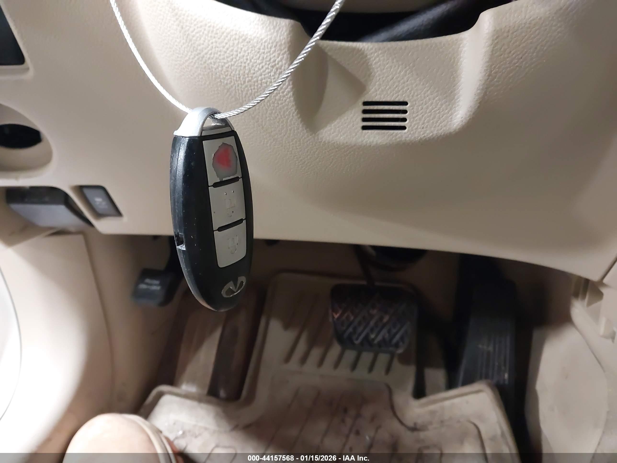 INFINITI EX35 image 11