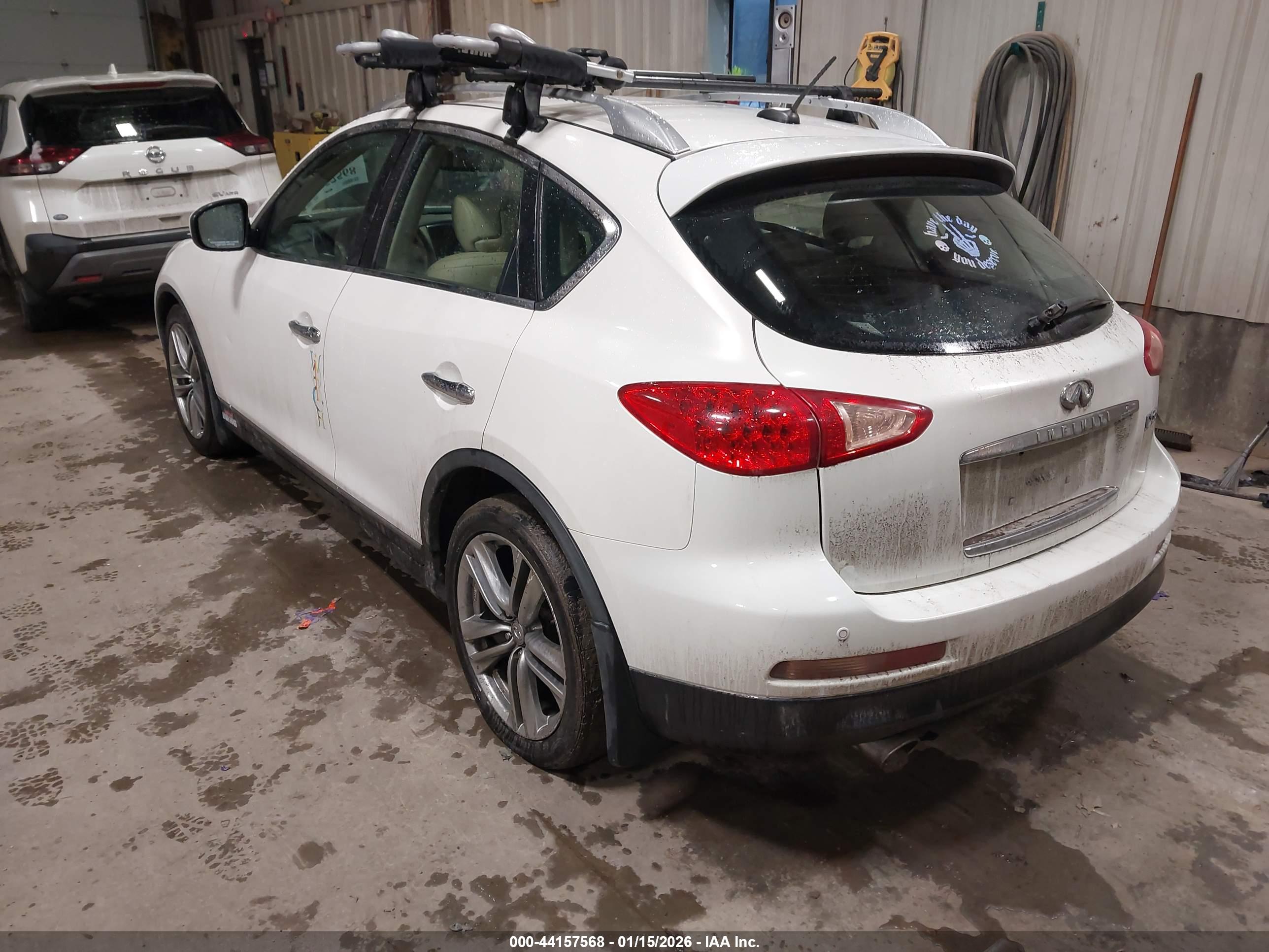 INFINITI EX35 image 3