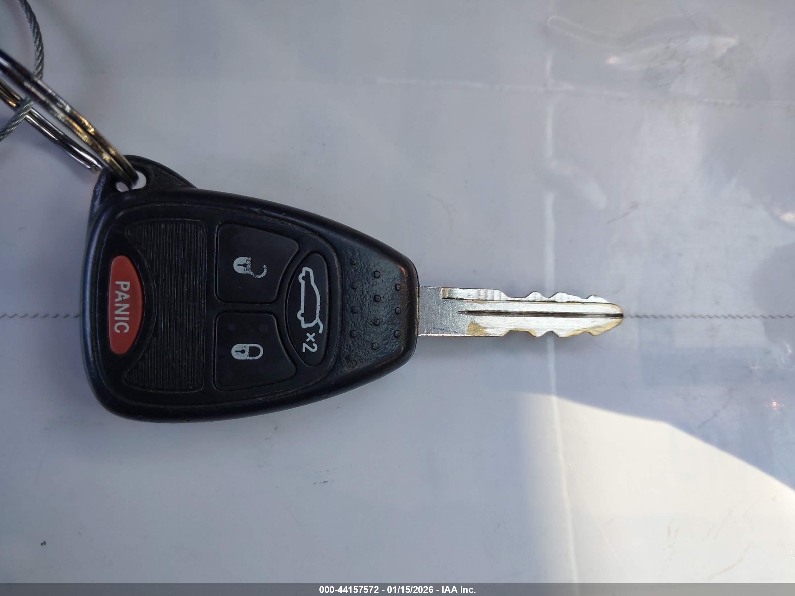 DODGE AVENGER image 11