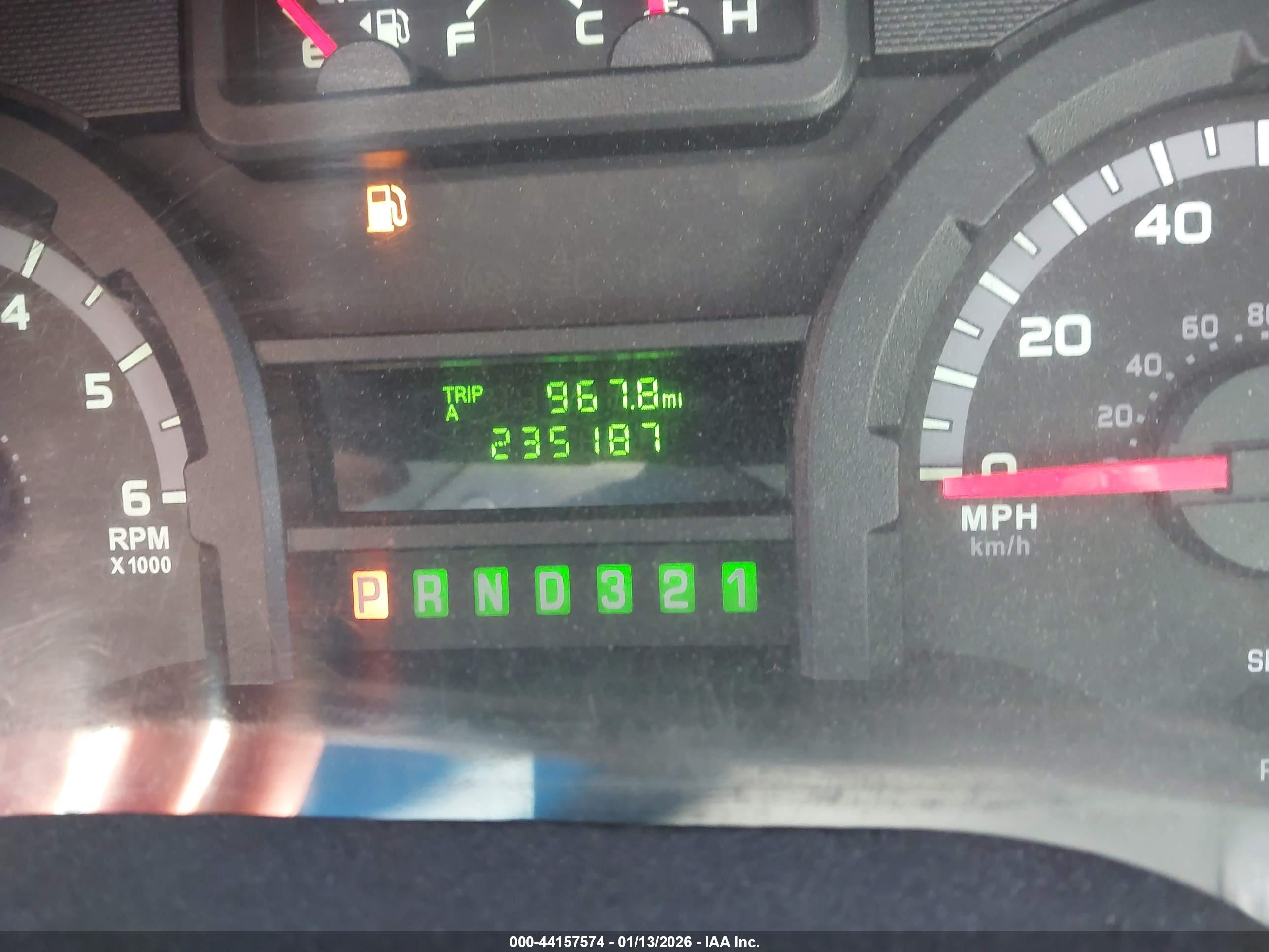 FORD E-350 image 6