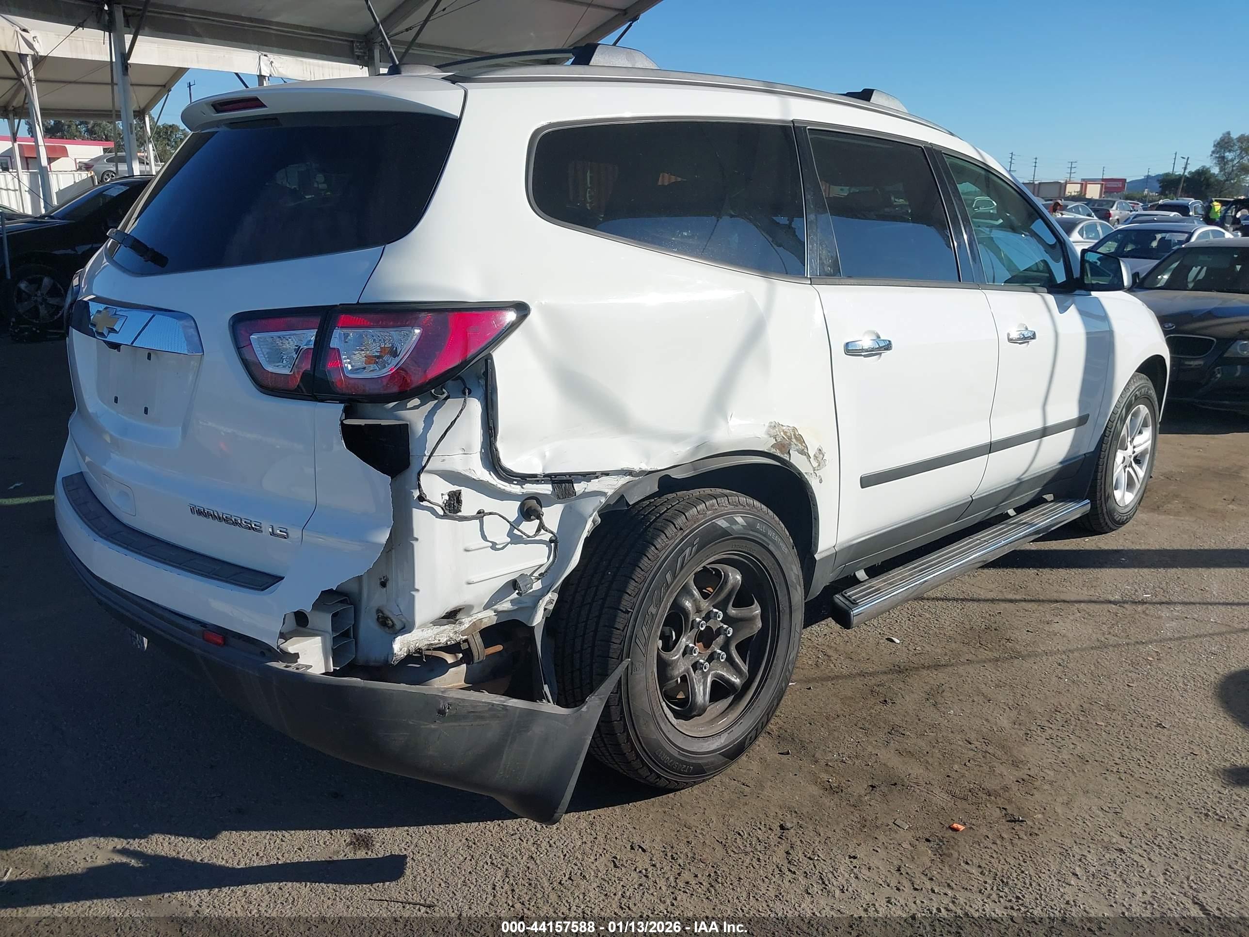 CHEVROLET TRAVERSE image 4