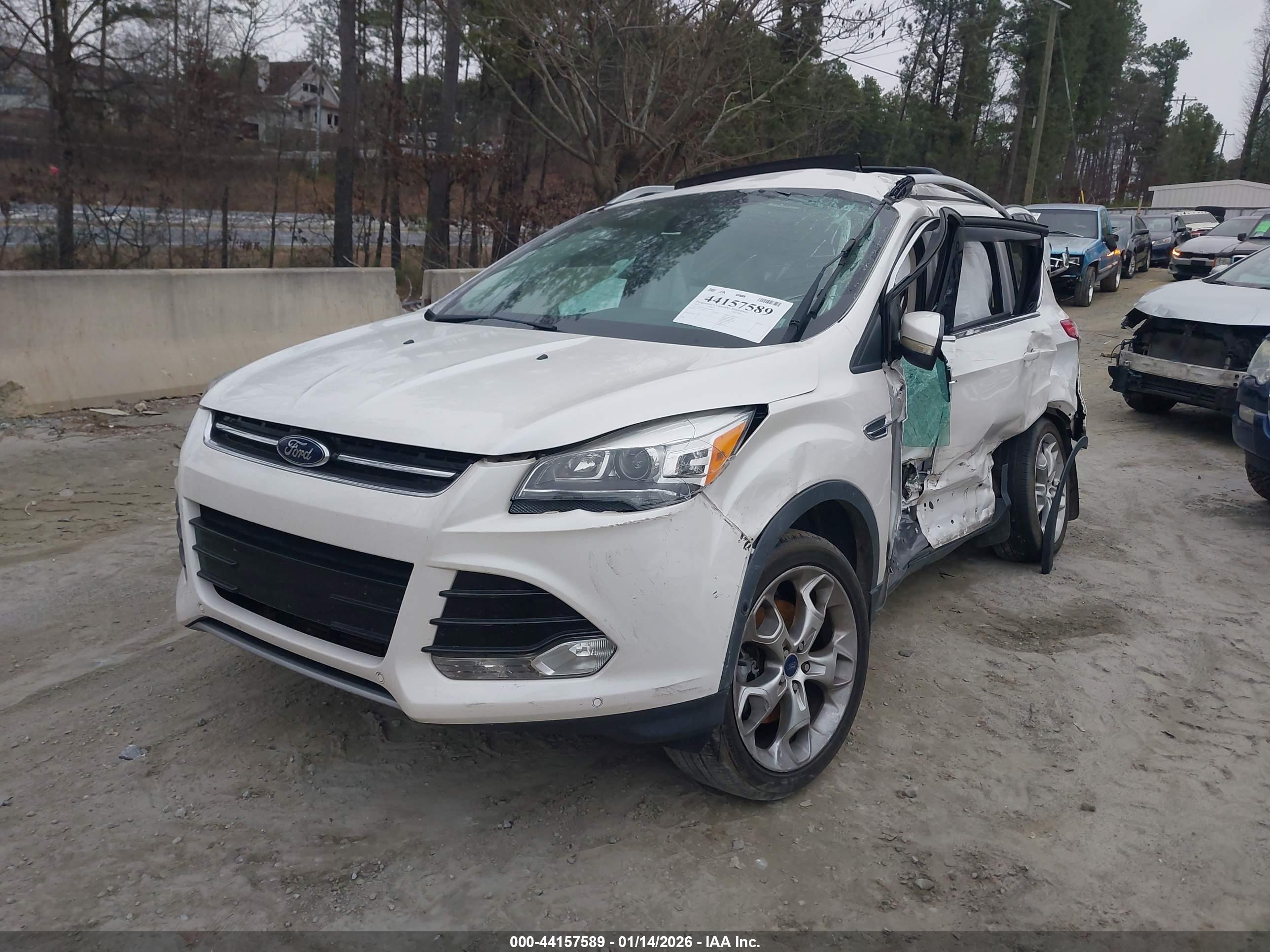 FORD ESCAPE image 2
