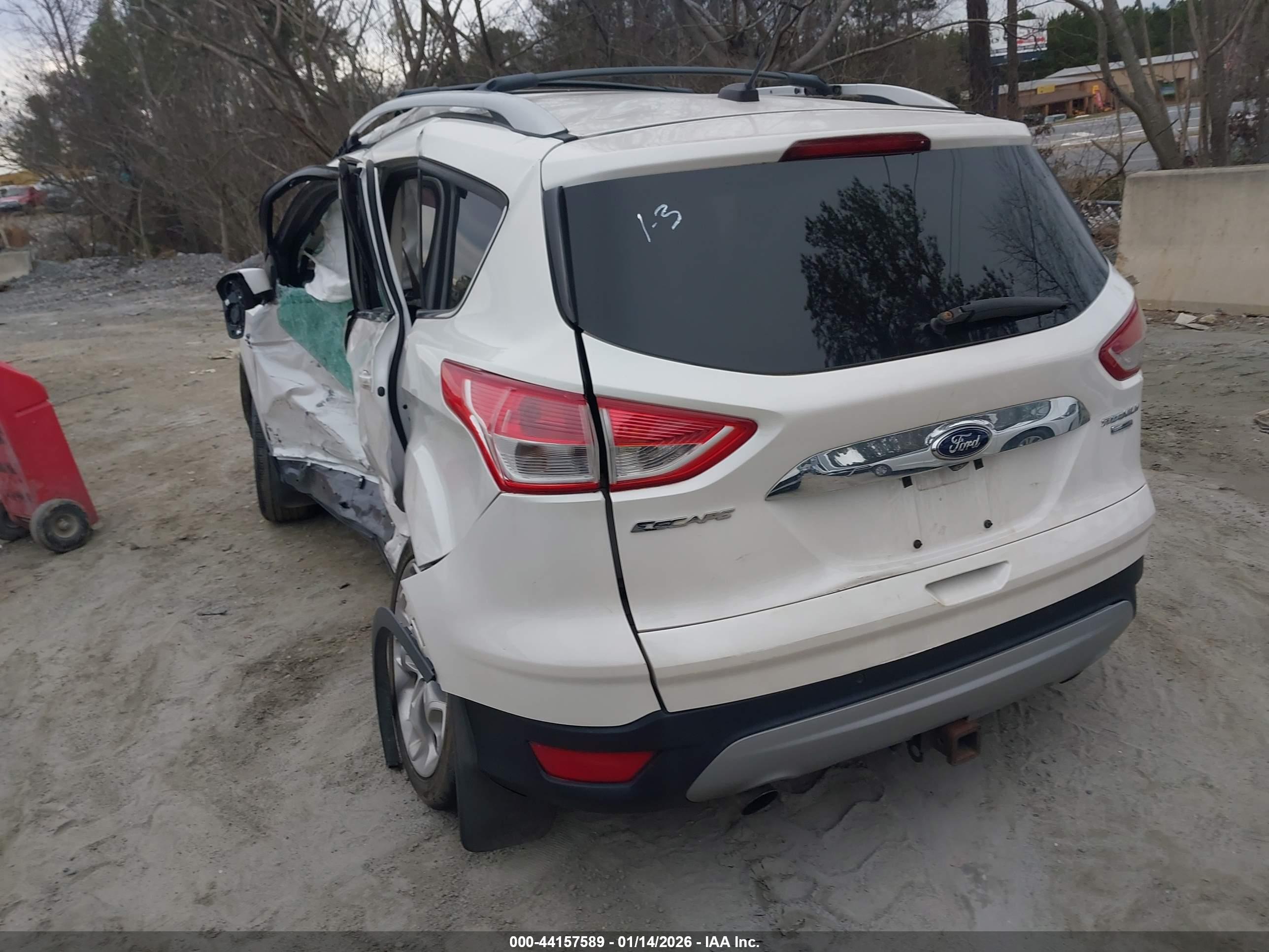 FORD ESCAPE image 3