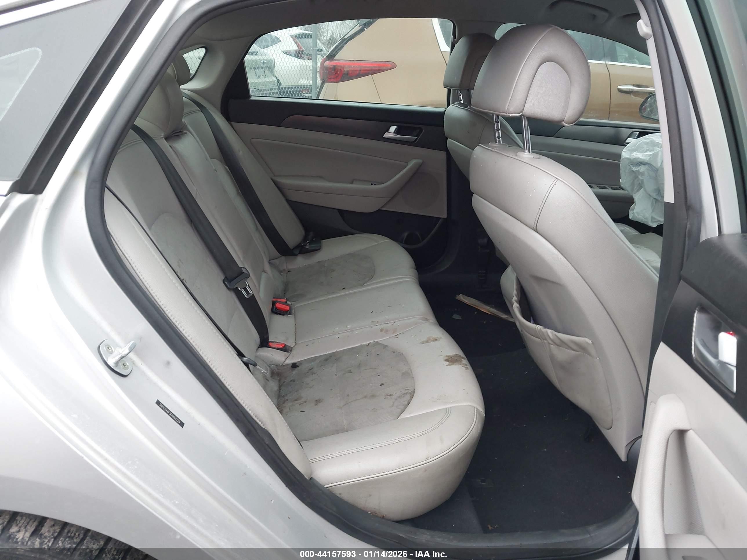 HYUNDAI SONATA image 8