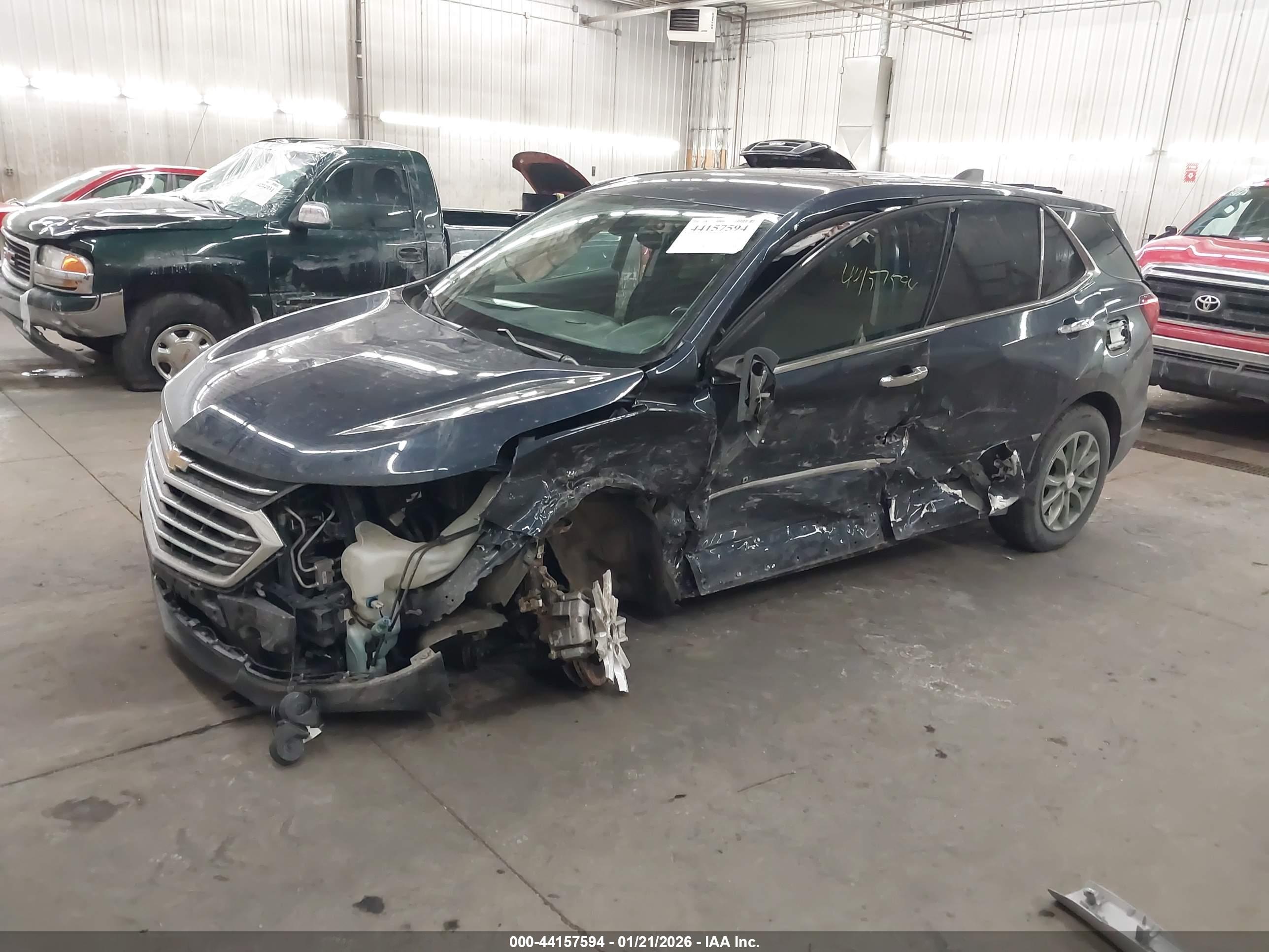 CHEVROLET EQUINOX image 2