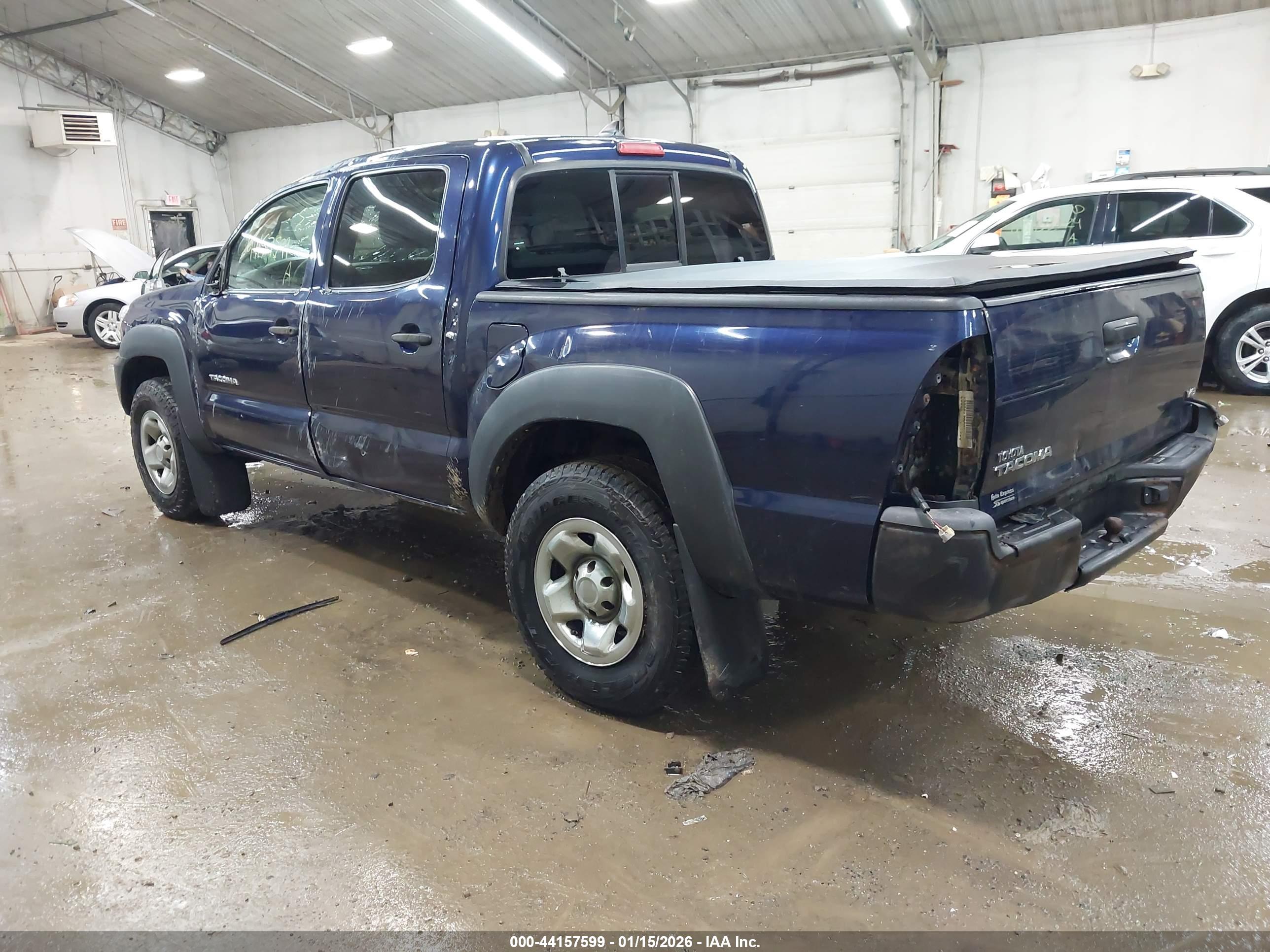 TOYOTA TACOMA image 3