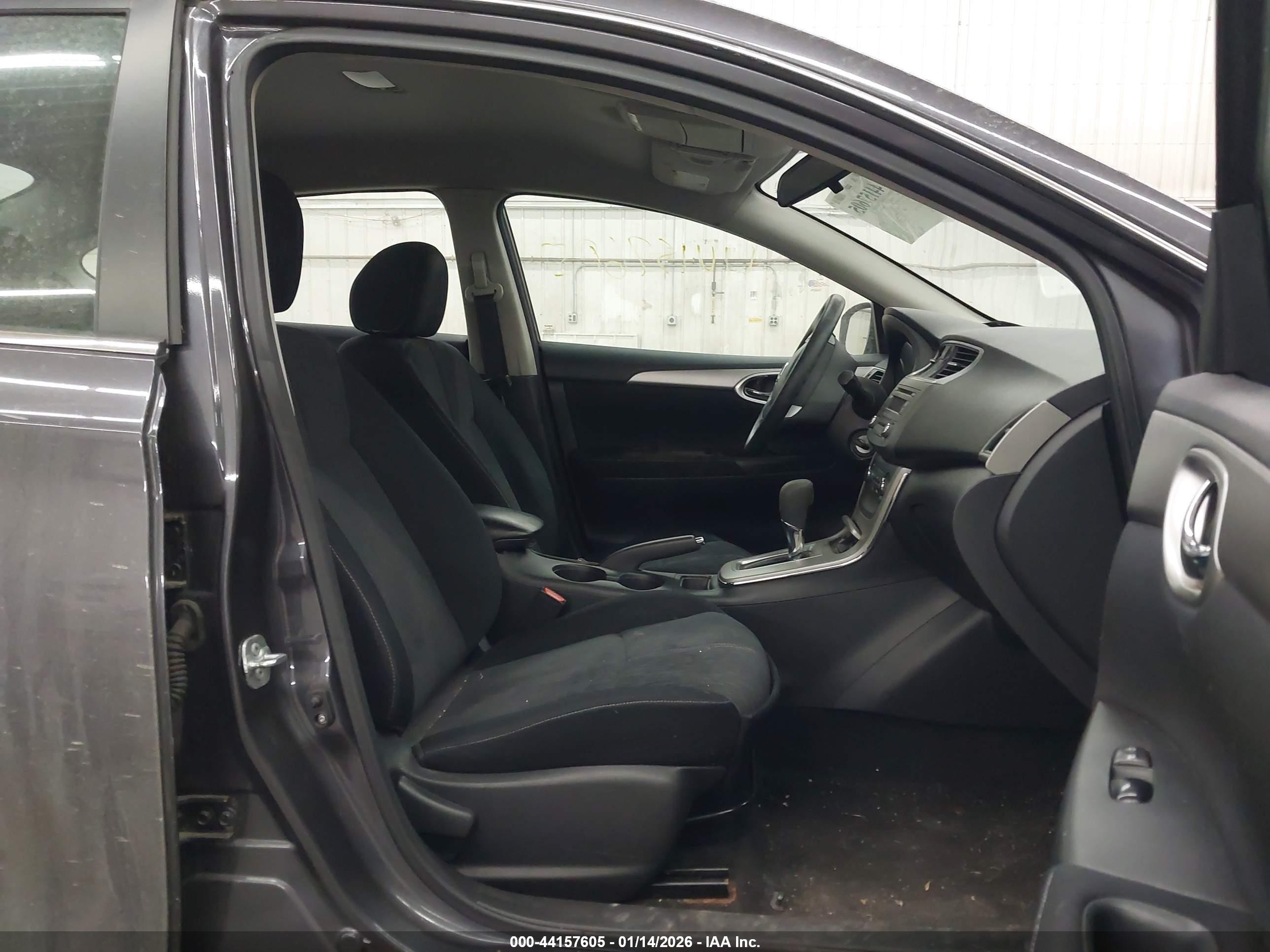 NISSAN SENTRA image 5