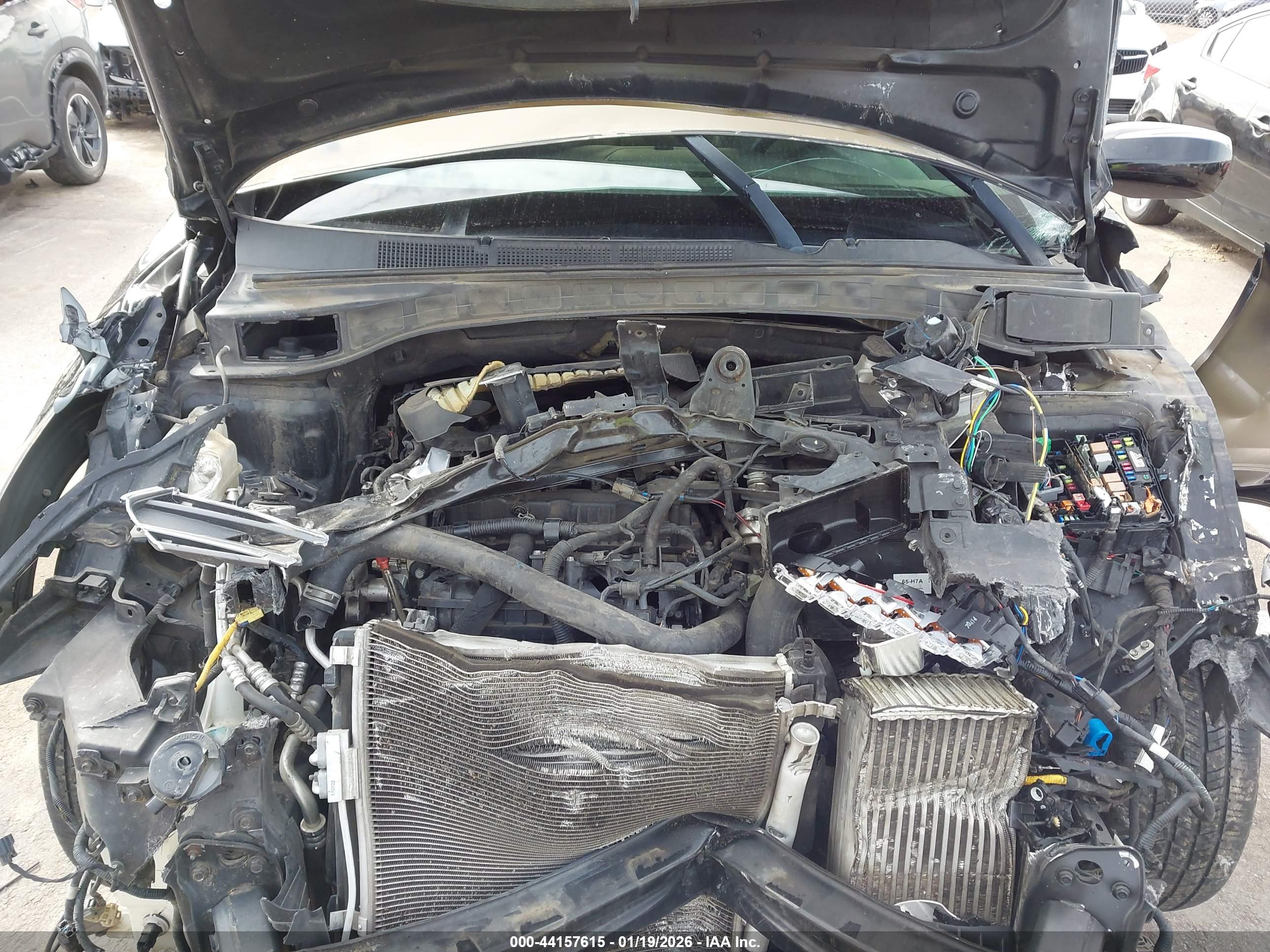 HYUNDAI SANTA image 10